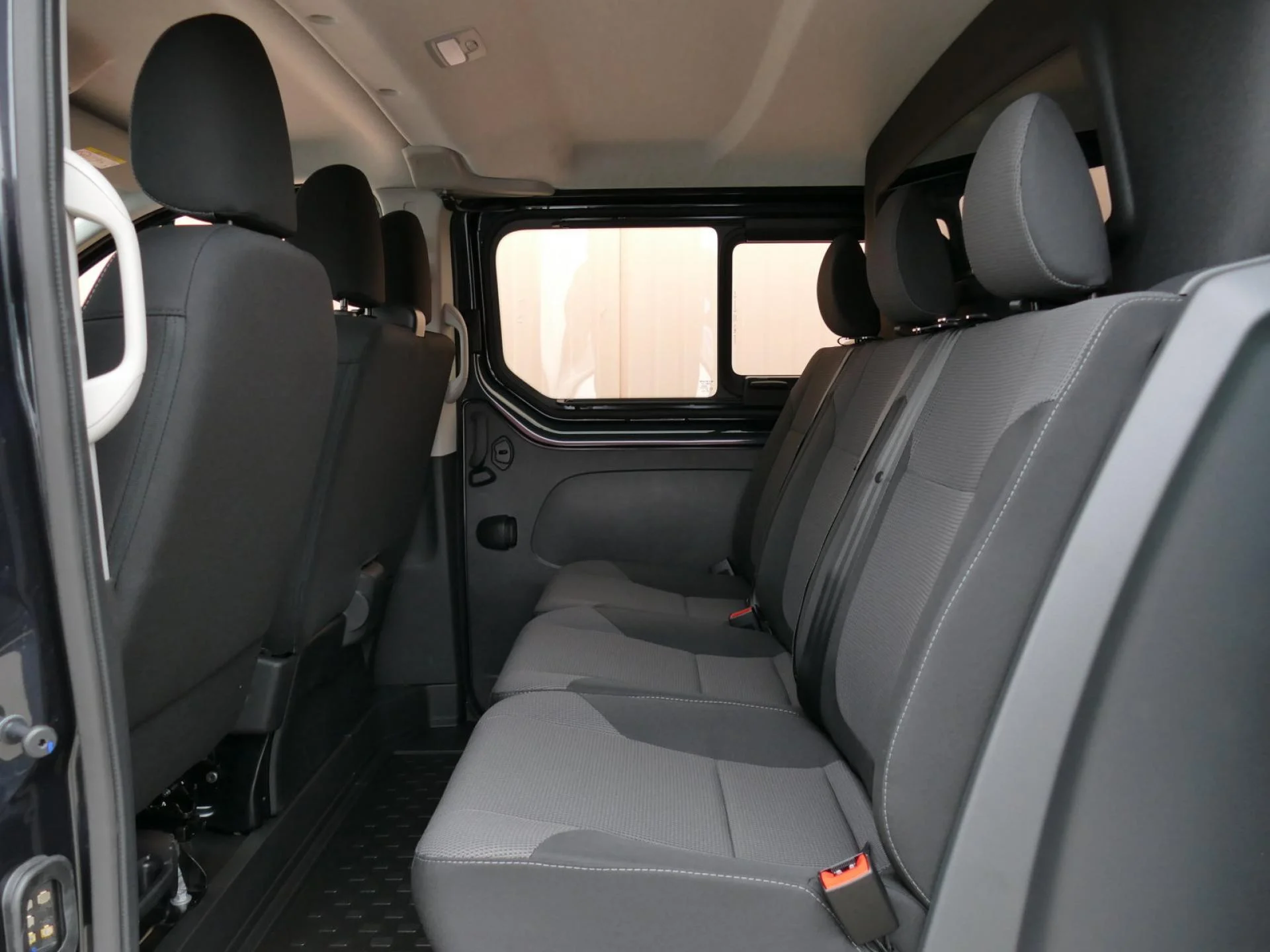 RENAULT TRAFIC - Miniature 5 sur 31 - Cliquer pour voir cette photo
