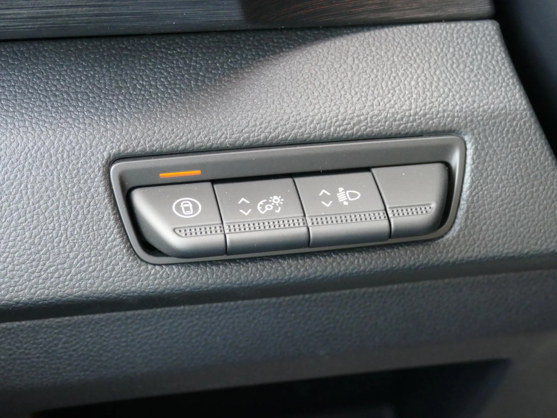 RENAULT TRAFIC - Miniature 19 sur 33 - Cliquer pour voir cette photo