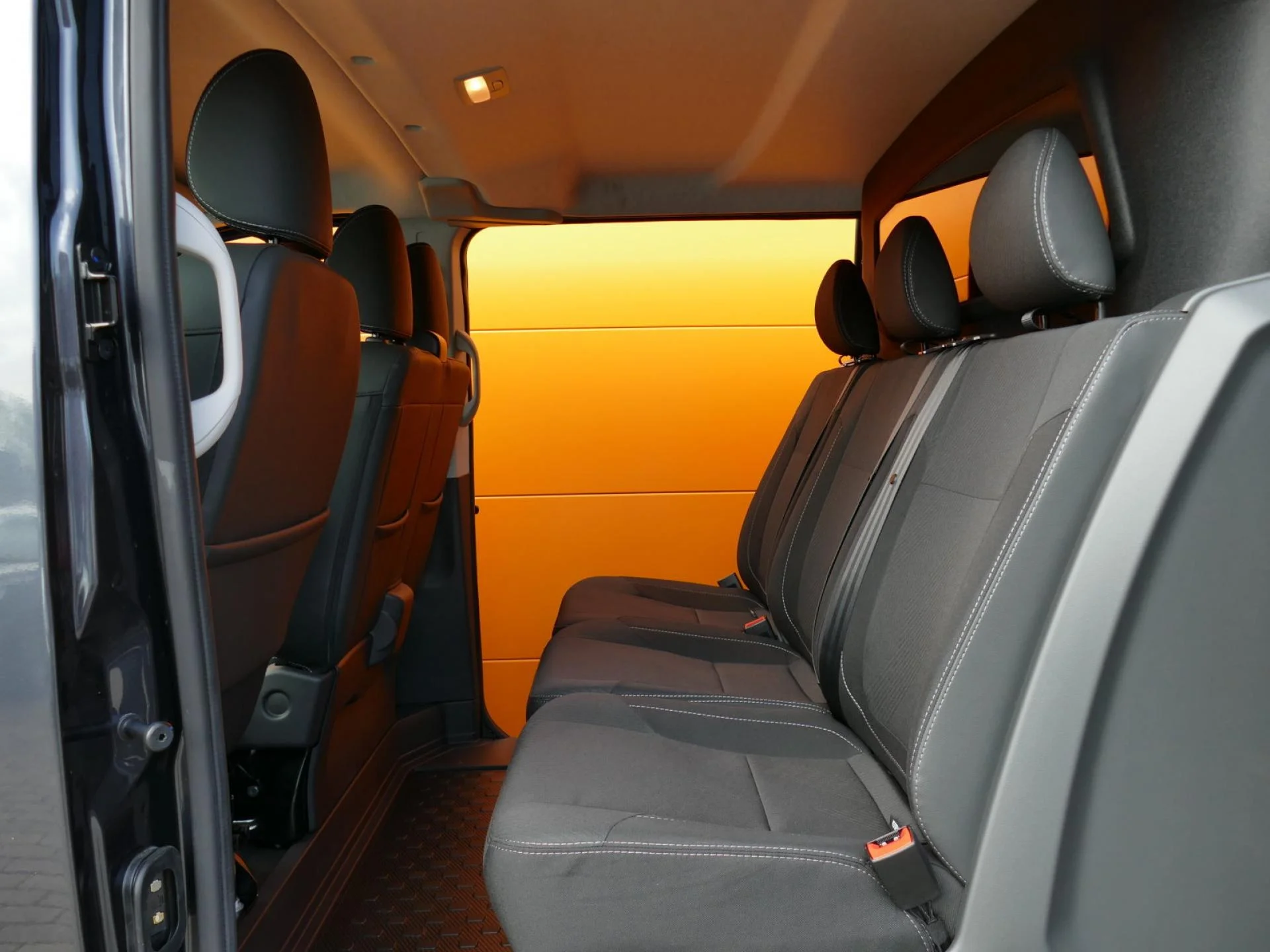 RENAULT TRAFIC - Miniature 8 sur 33 - Cliquer pour voir cette photo