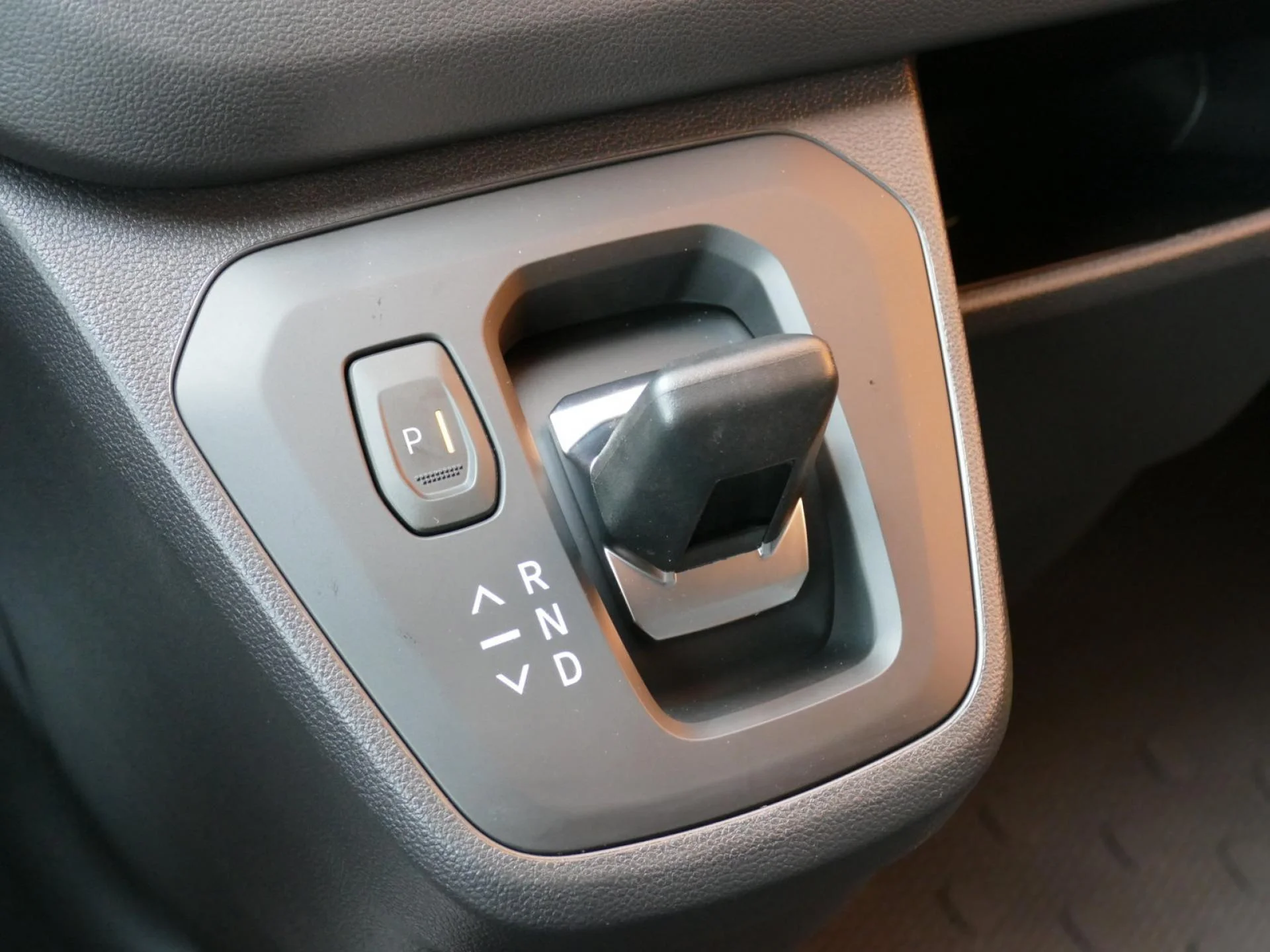 RENAULT TRAFIC - Miniature 21 sur 37 - Cliquer pour voir cette photo