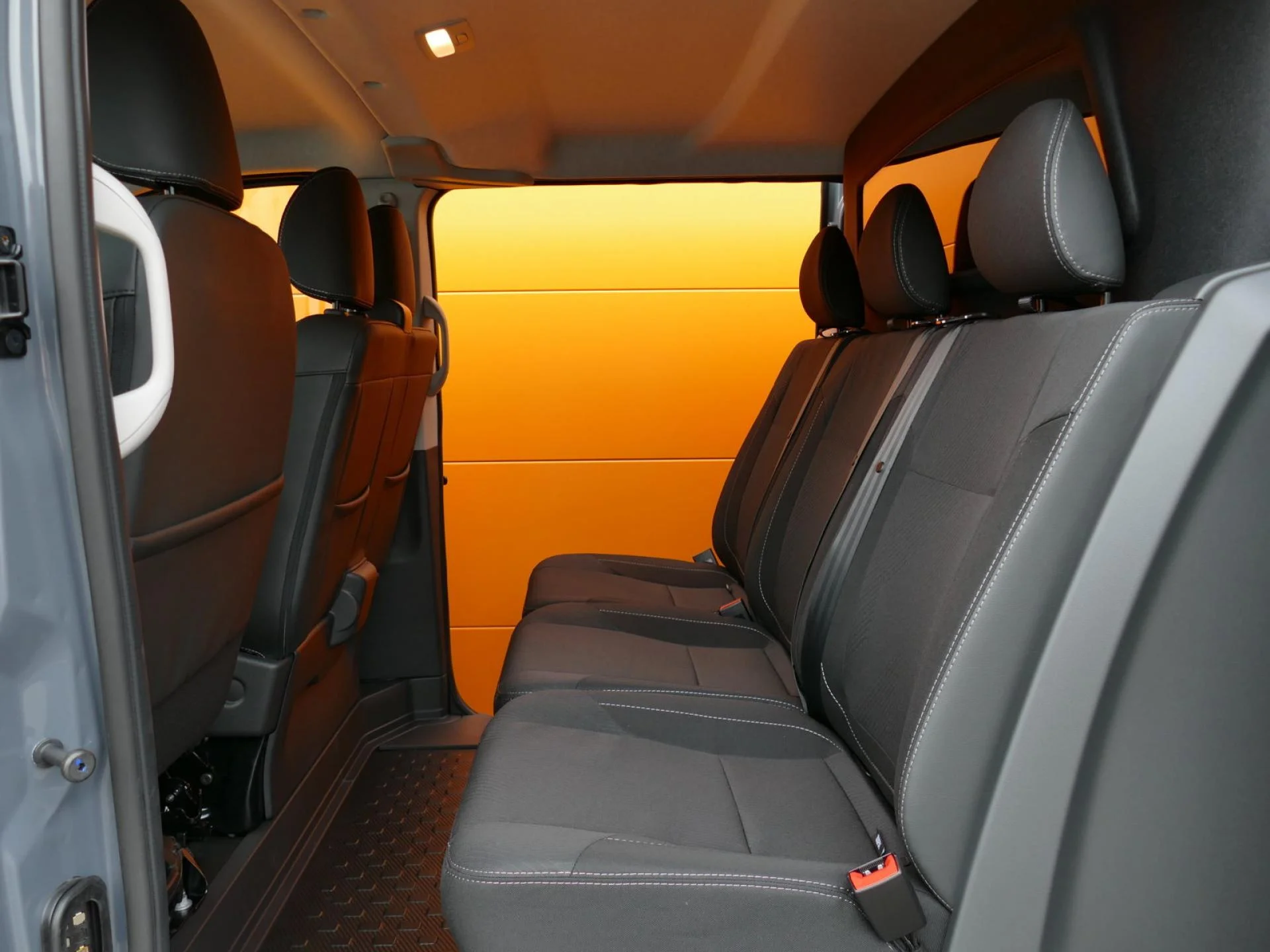 RENAULT TRAFIC - Miniature 10 sur 37 - Cliquer pour voir cette photo