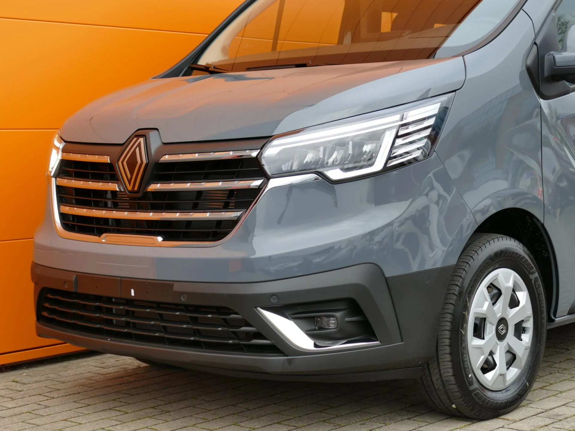 RENAULT TRAFIC - Miniature 33 sur 37 - Cliquer pour voir cette photo