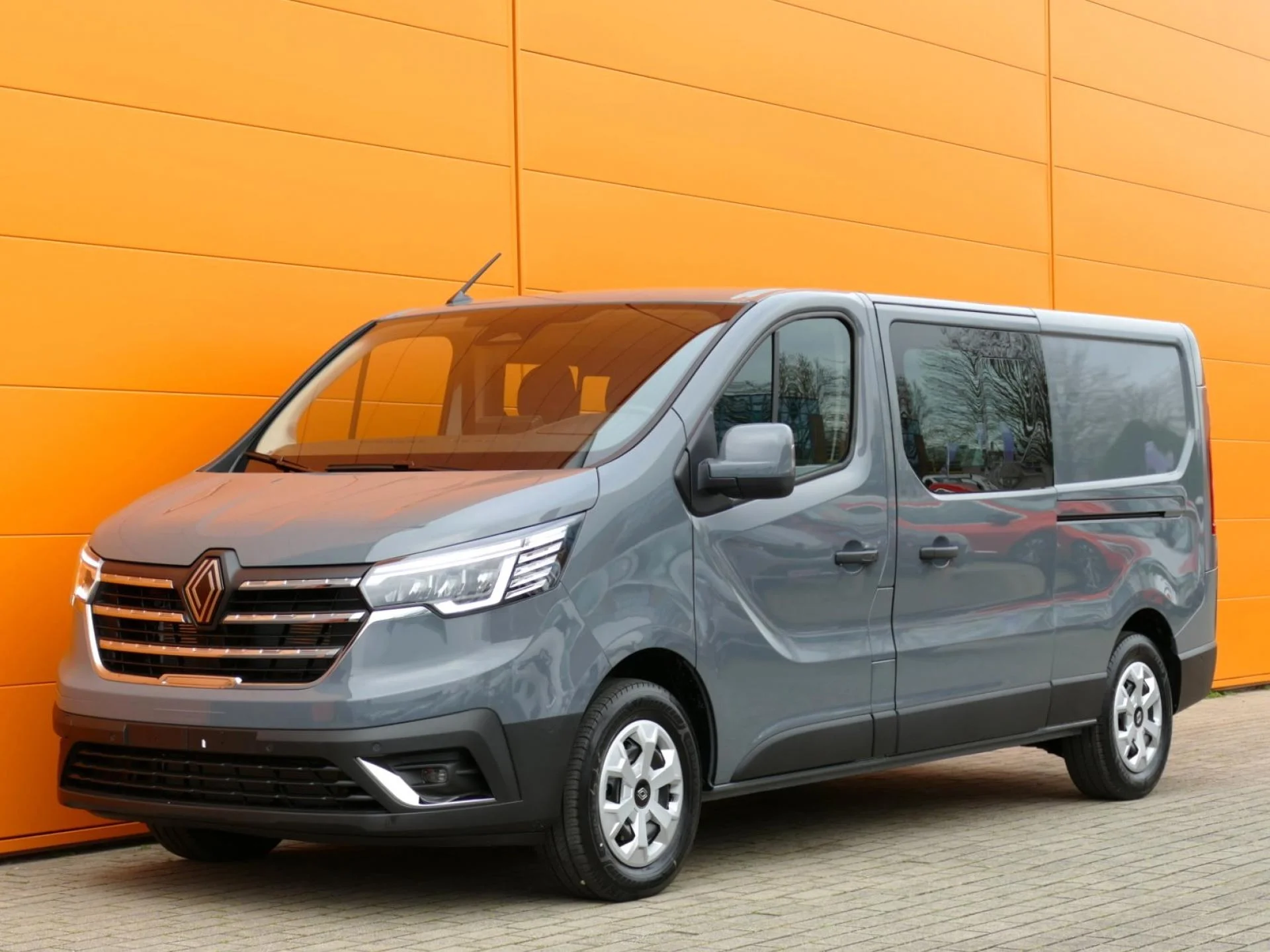 RENAULT TRAFIC - Miniature 3 sur 37 - Cliquer pour voir cette photo