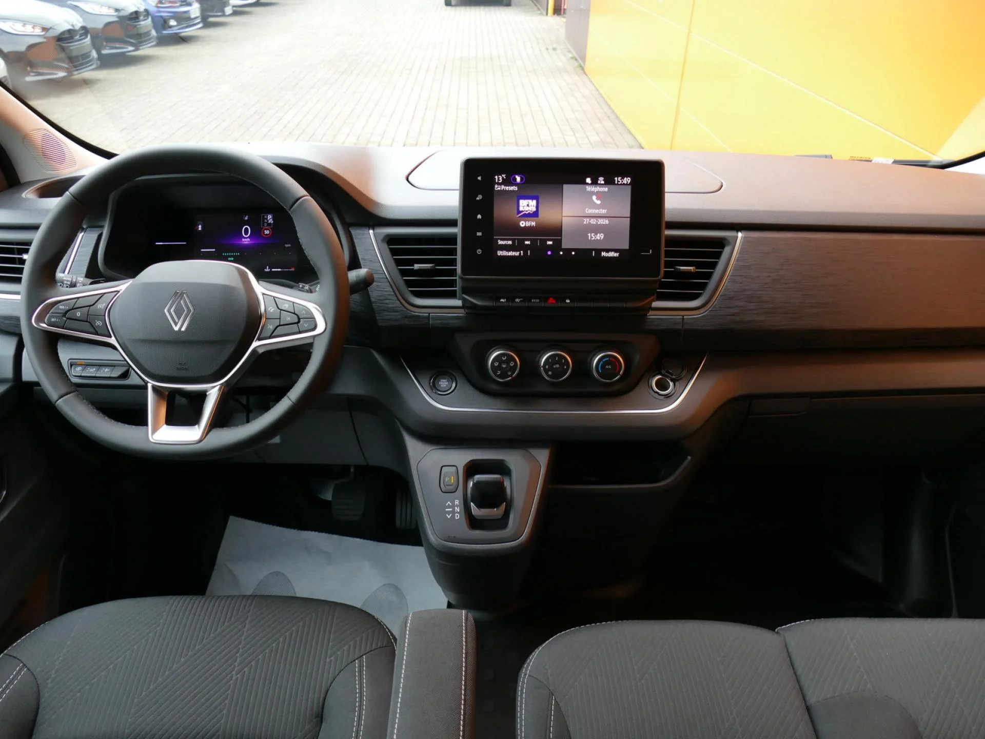 RENAULT TRAFIC - Miniature 8 sur 37 - Cliquer pour voir cette photo