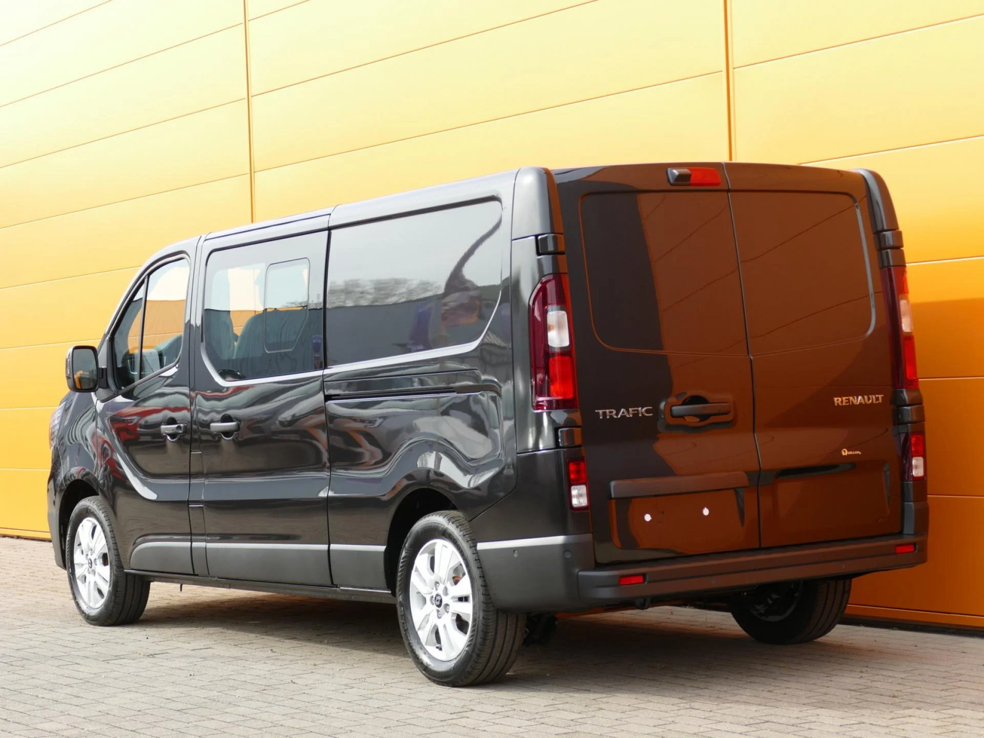 RENAULT TRAFIC - Miniature 5 sur 34 - Cliquer pour voir cette photo