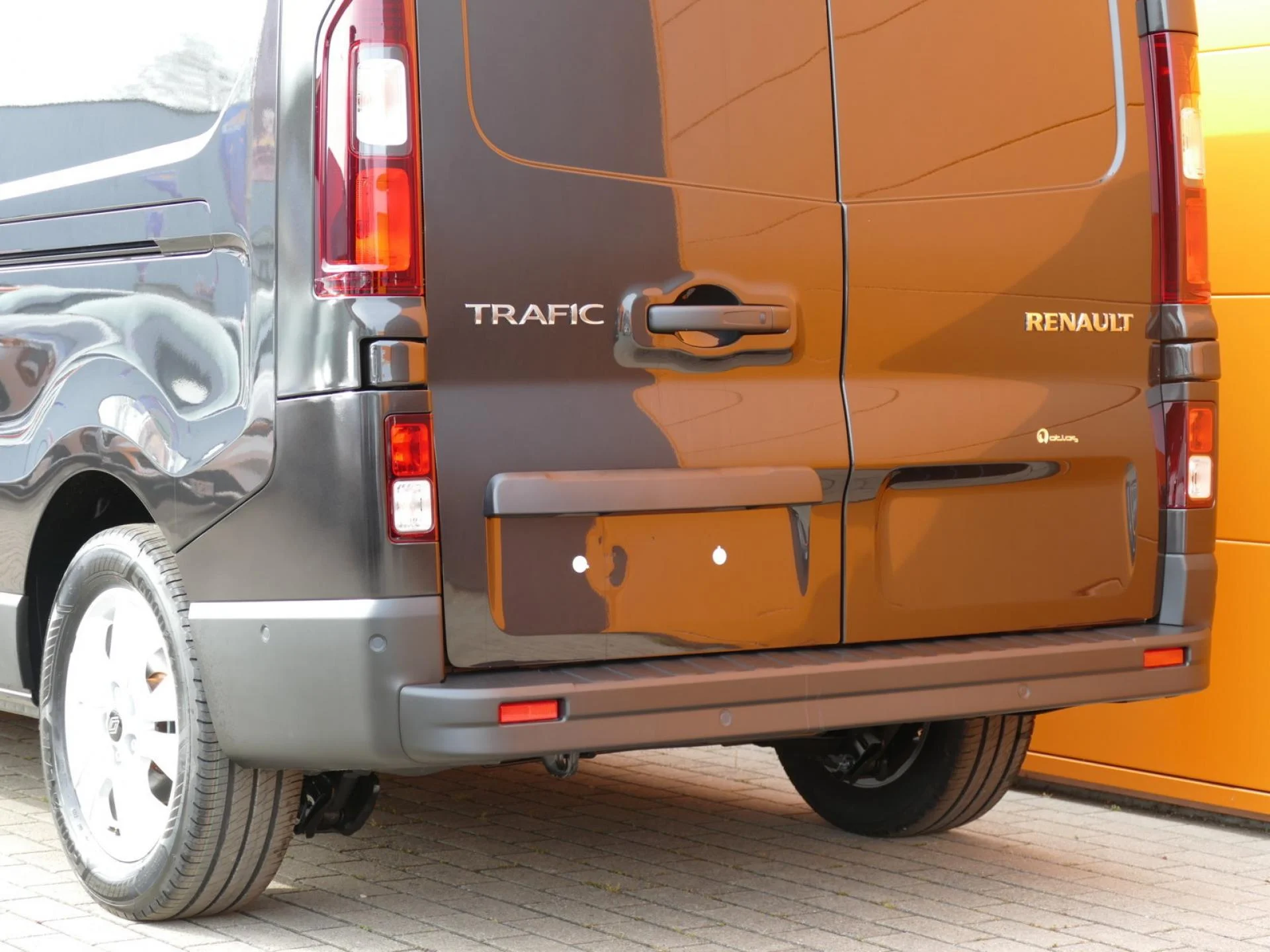 RENAULT TRAFIC - Miniature 32 sur 34 - Cliquer pour voir cette photo