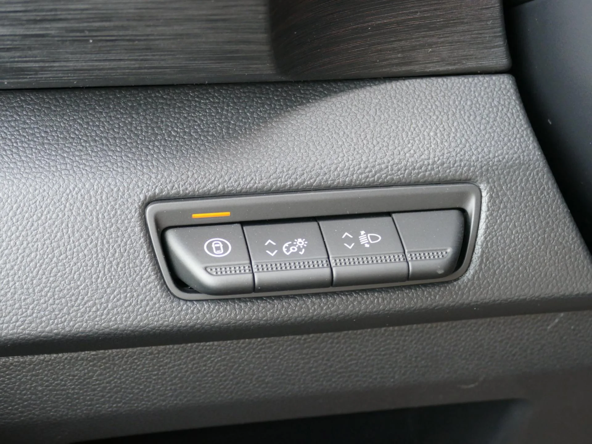 RENAULT TRAFIC - Miniature 19 sur 34 - Cliquer pour voir cette photo