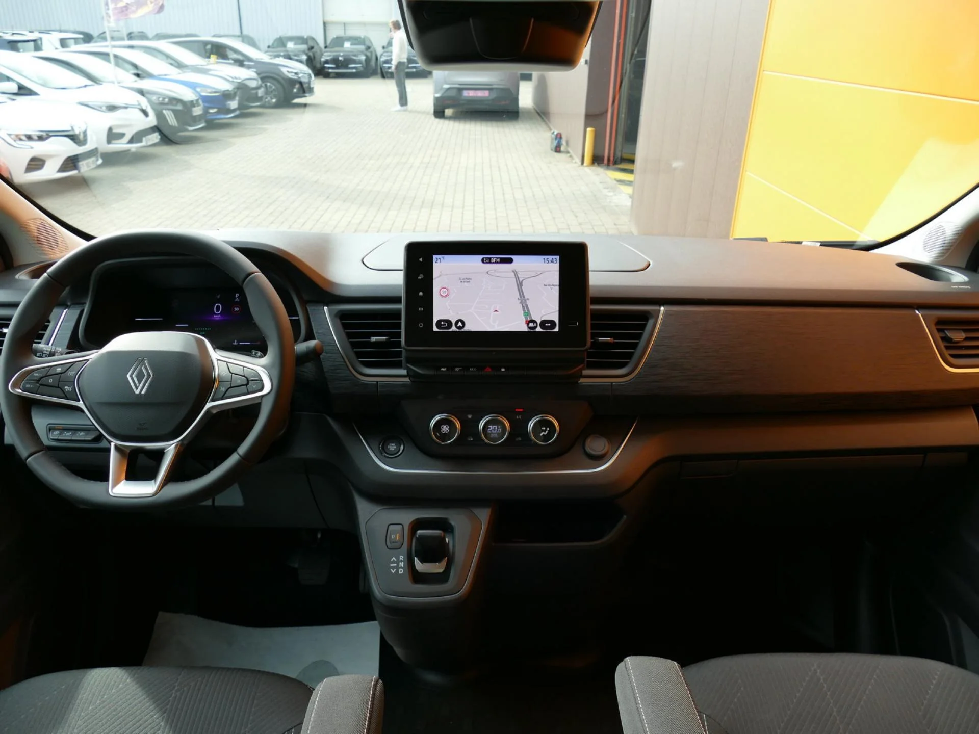 RENAULT TRAFIC - Miniature 6 sur 34 - Cliquer pour voir cette photo