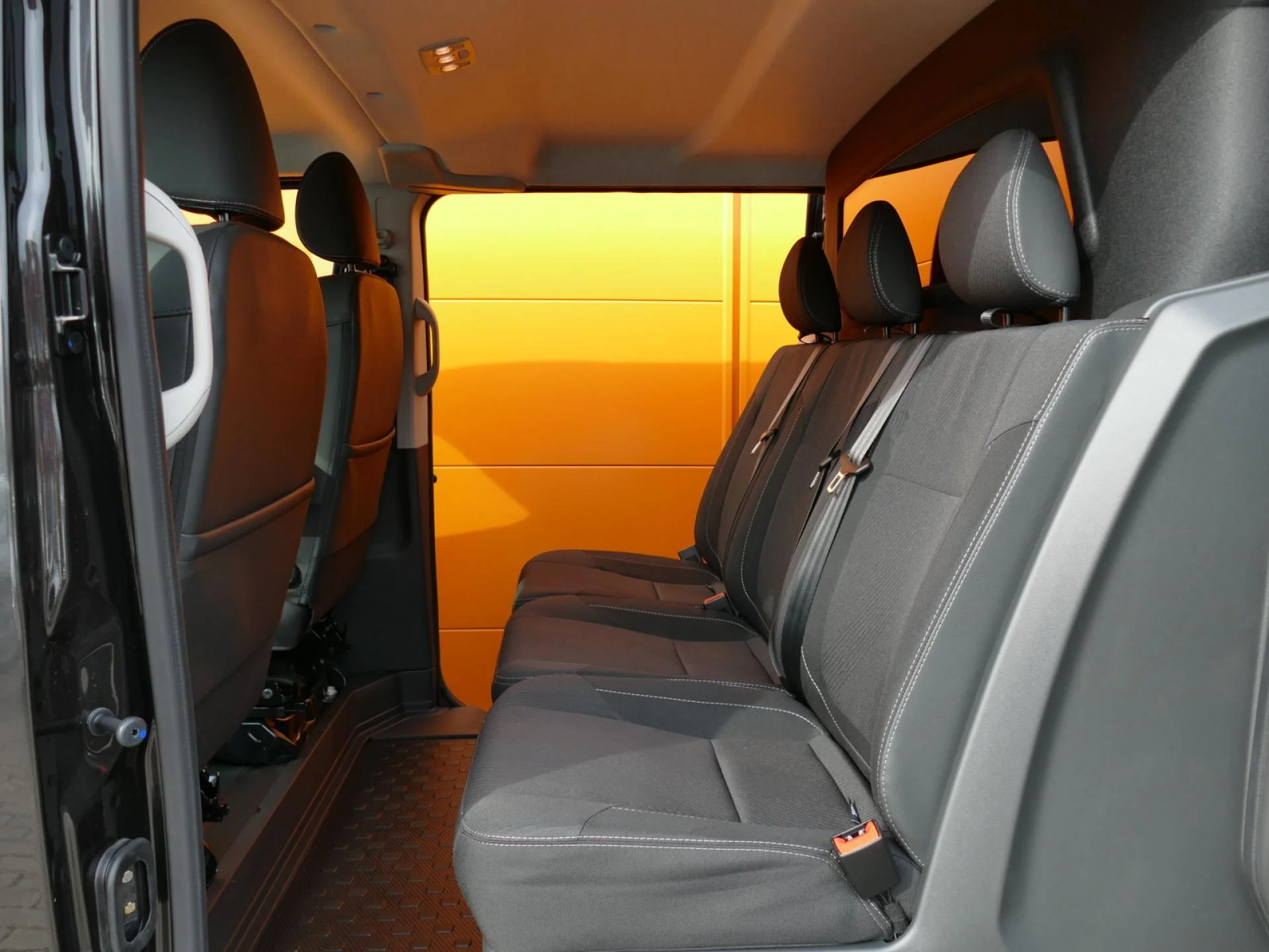 RENAULT TRAFIC - Miniature 8 sur 34 - Cliquer pour voir cette photo
