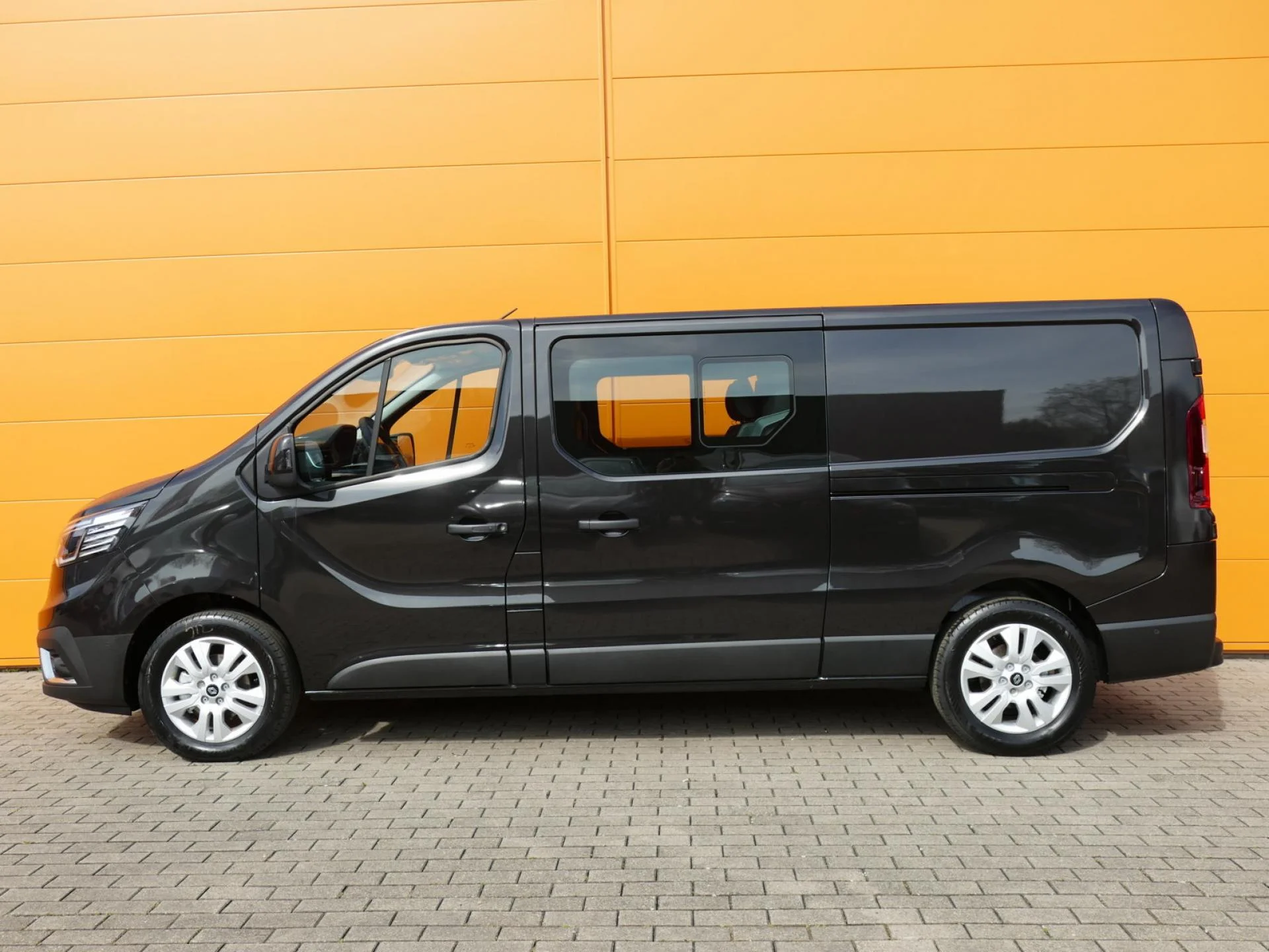 RENAULT TRAFIC - Miniature 4 sur 34 - Cliquer pour voir cette photo