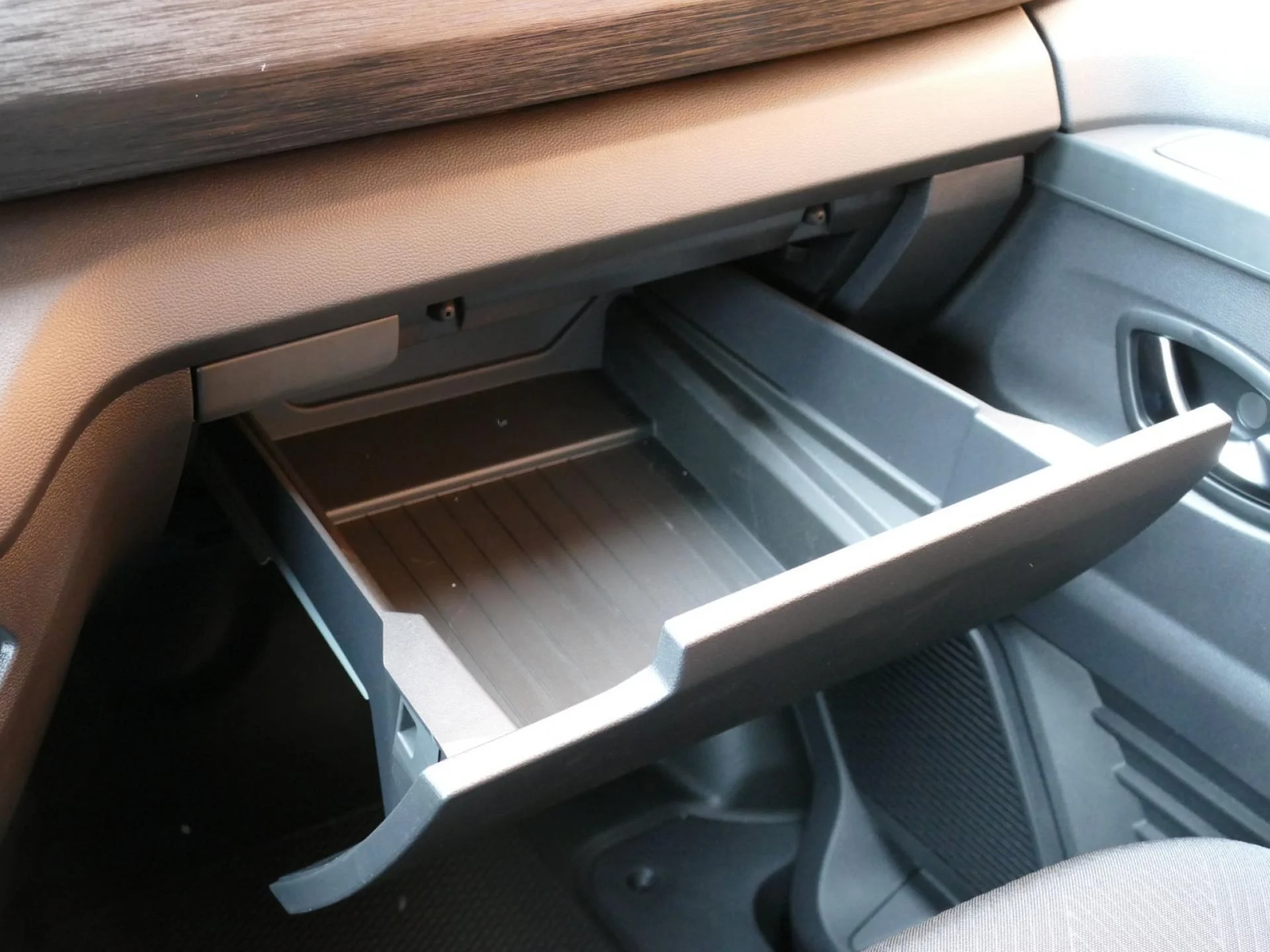RENAULT TRAFIC - Miniature 23 sur 34 - Cliquer pour voir cette photo