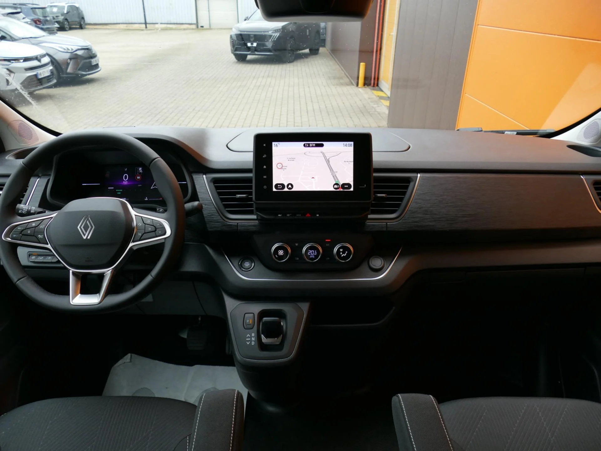 RENAULT TRAFIC - Miniature 6 sur 34 - Cliquer pour voir cette photo