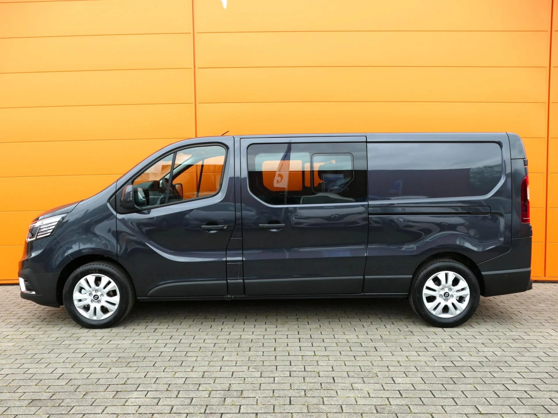 RENAULT TRAFIC - Miniature 4 sur 34 - Cliquer pour voir cette photo
