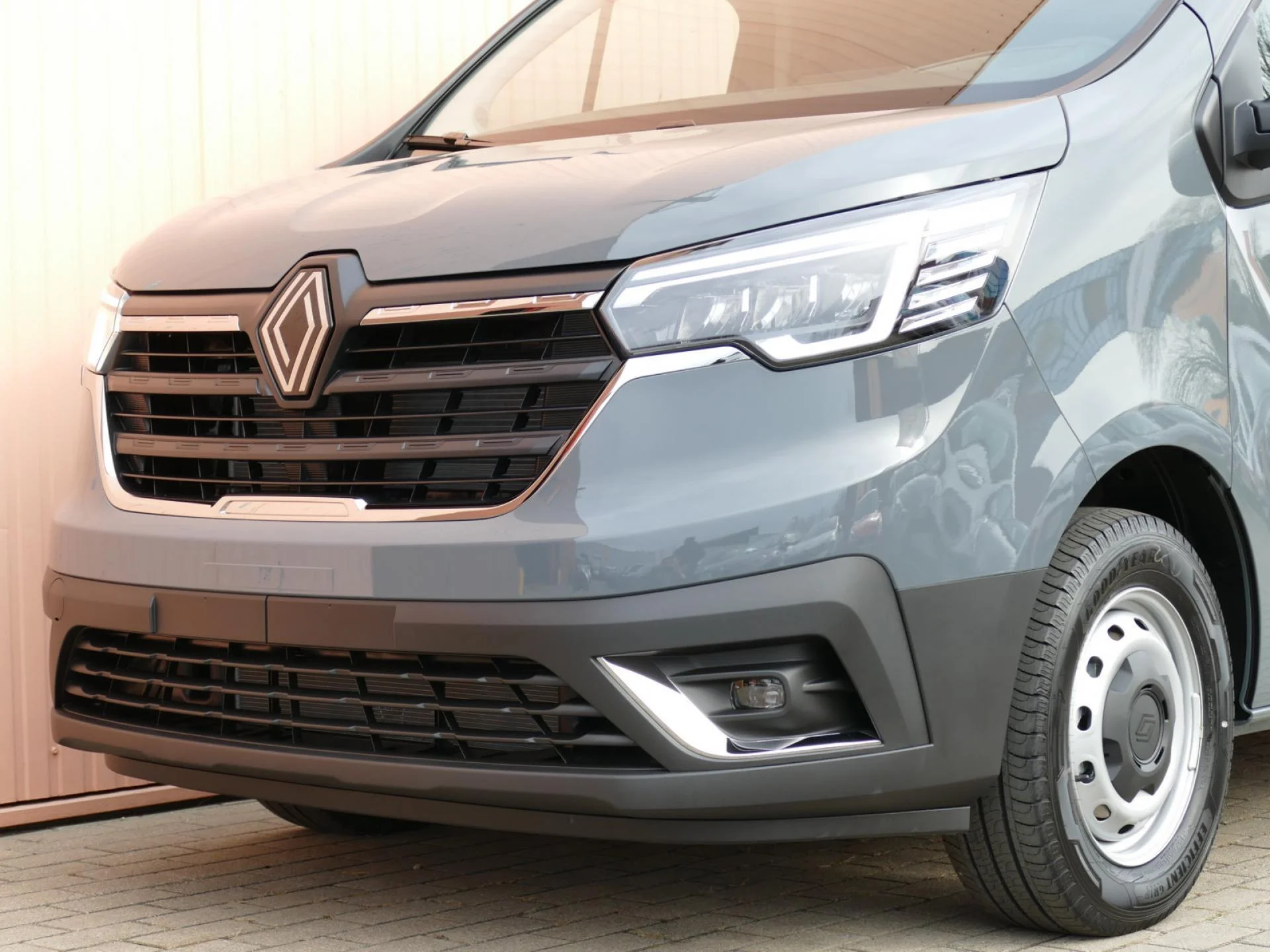 RENAULT TRAFIC - Miniature 31 sur 32 - Cliquer pour voir cette photo