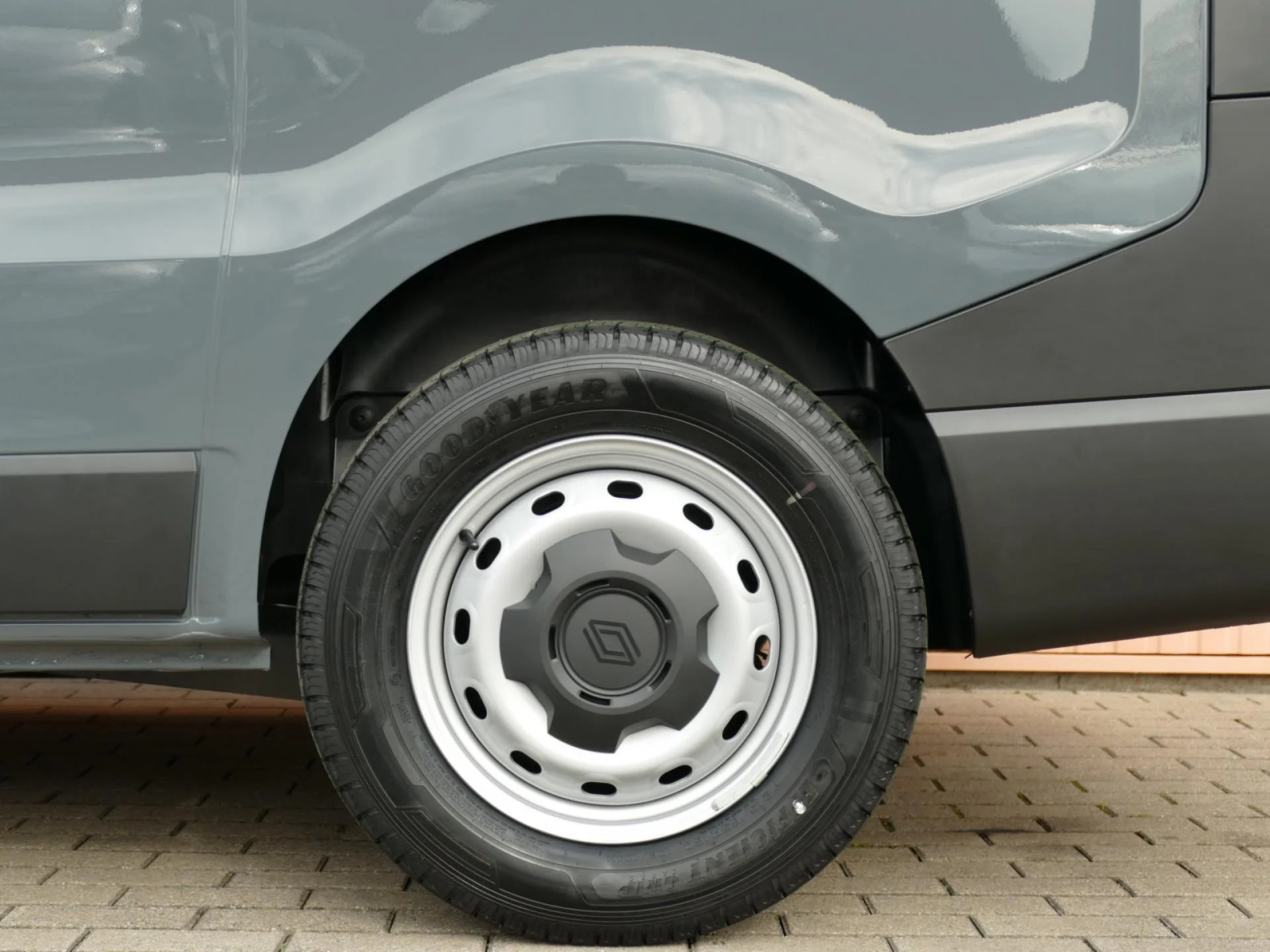 RENAULT TRAFIC - Miniature 8 sur 32 - Cliquer pour voir cette photo