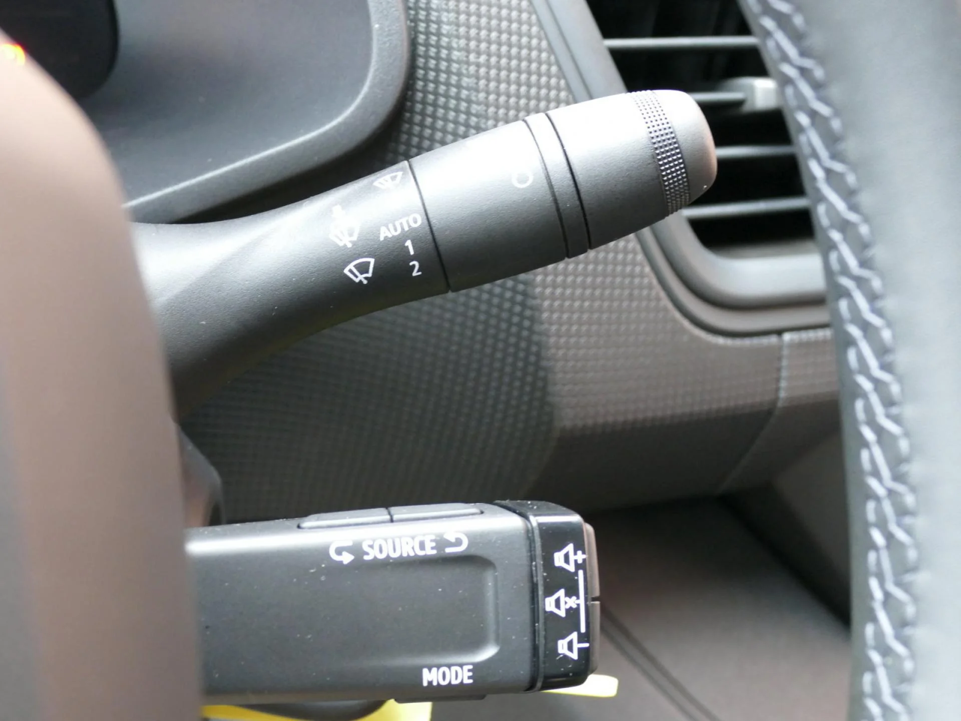 RENAULT TRAFIC - Miniature 8 sur 32 - Cliquer pour voir cette photo
