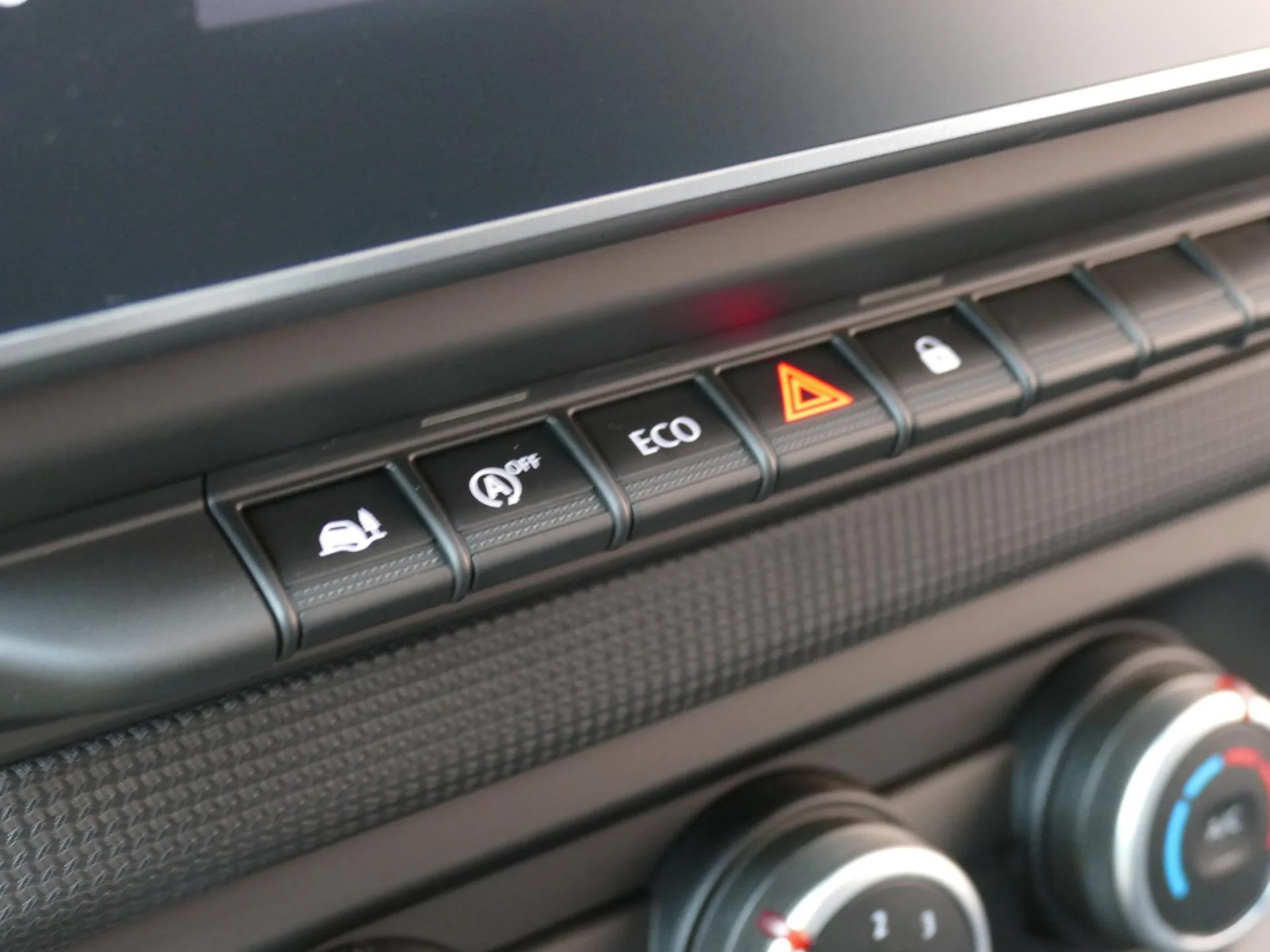 RENAULT TRAFIC - Miniature 31 sur 32 - Cliquer pour voir cette photo
