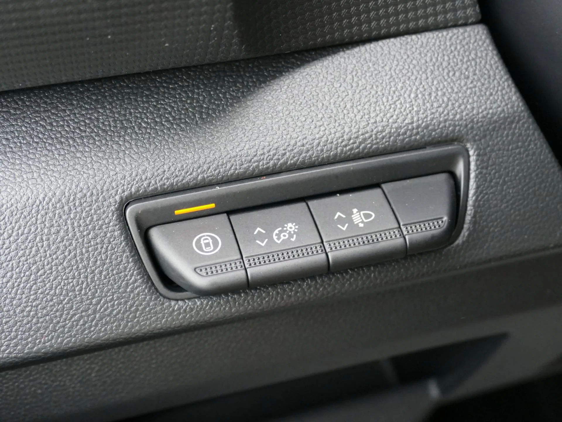 RENAULT TRAFIC - Miniature 29 sur 32 - Cliquer pour voir cette photo