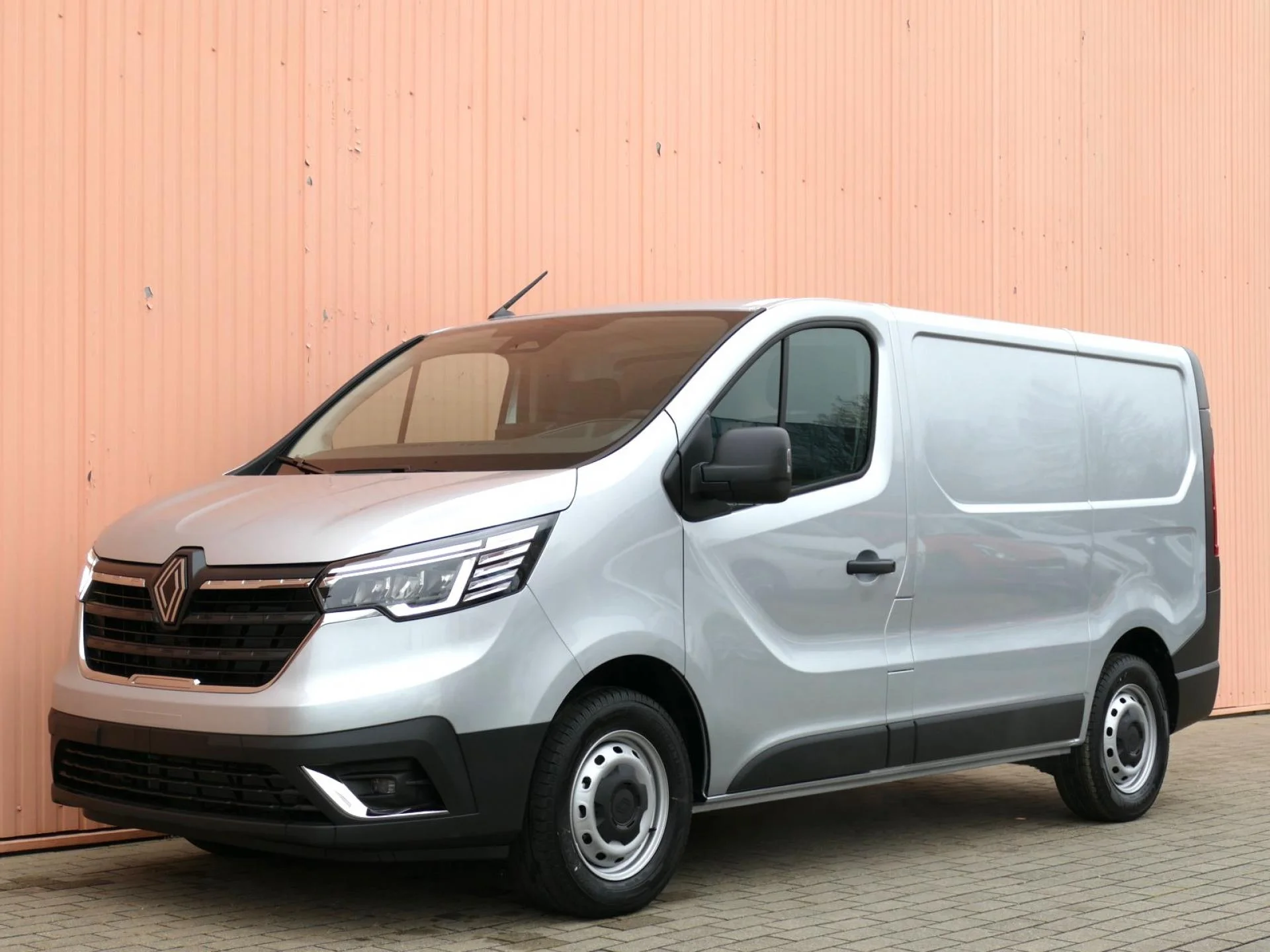 RENAULT TRAFIC - Miniature 32 sur 32 - Cliquer pour voir cette photo