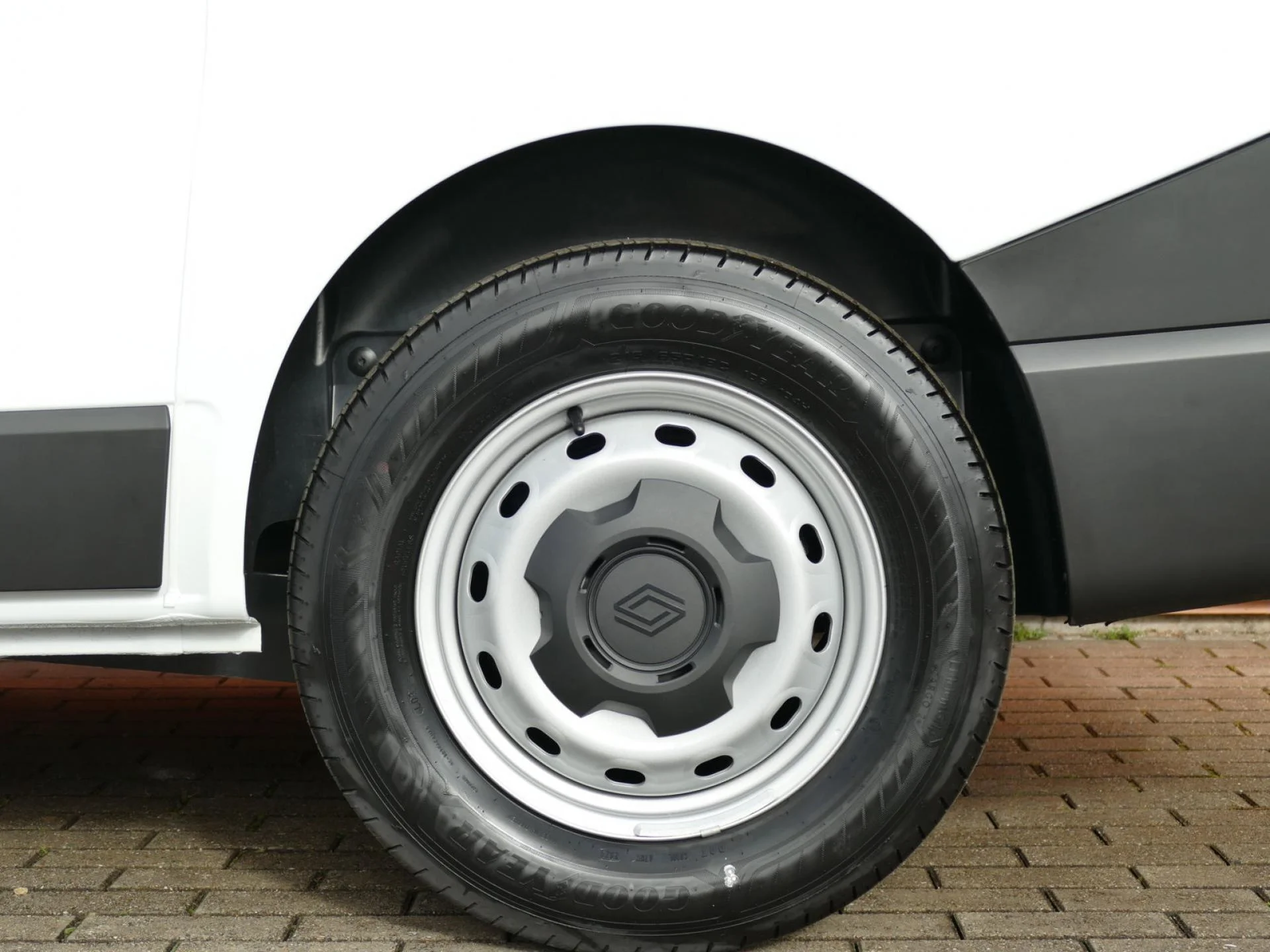 RENAULT TRAFIC - Miniature 32 sur 32 - Cliquer pour voir cette photo