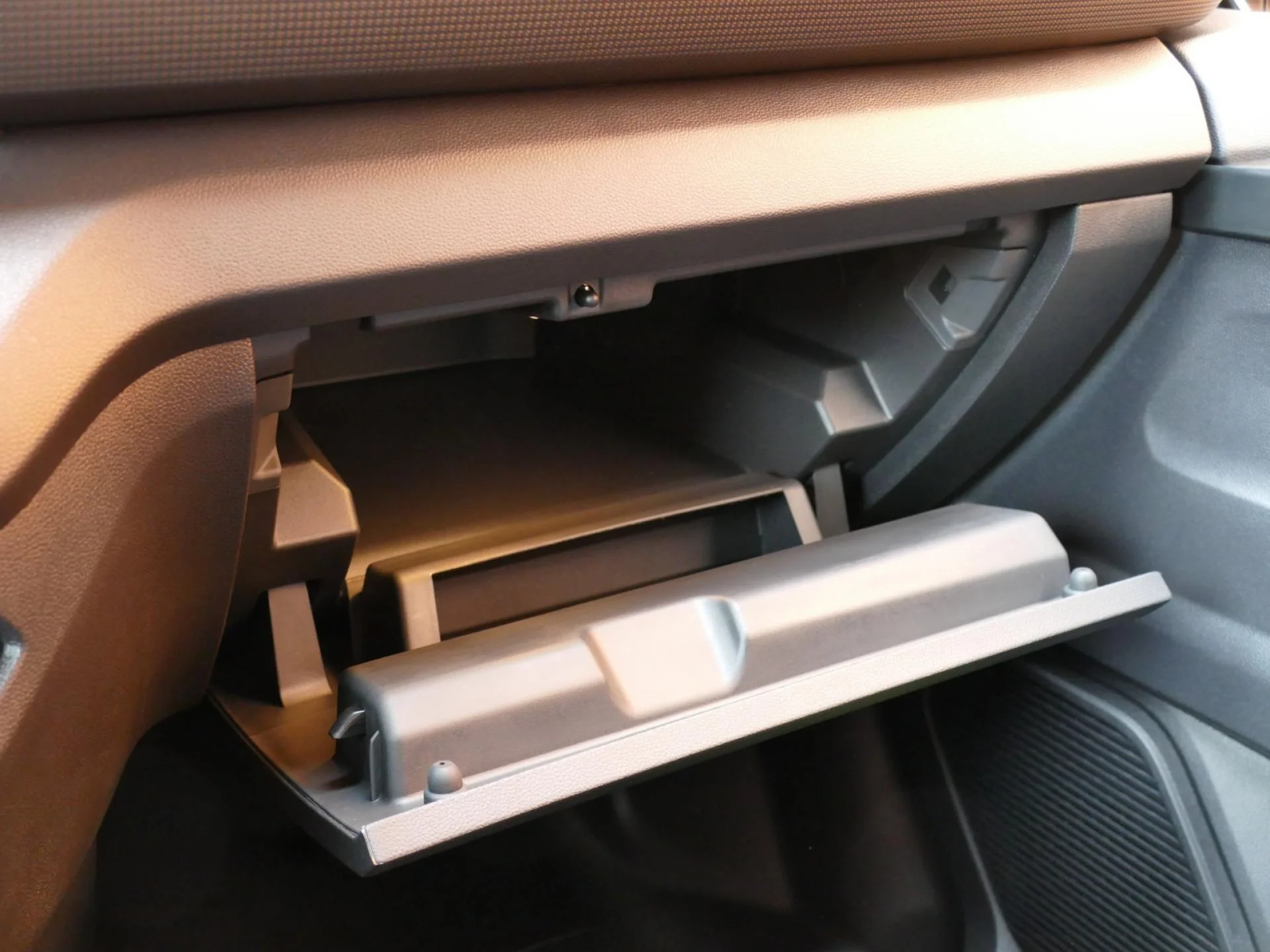 RENAULT TRAFIC - Miniature 17 sur 28 - Cliquer pour voir cette photo