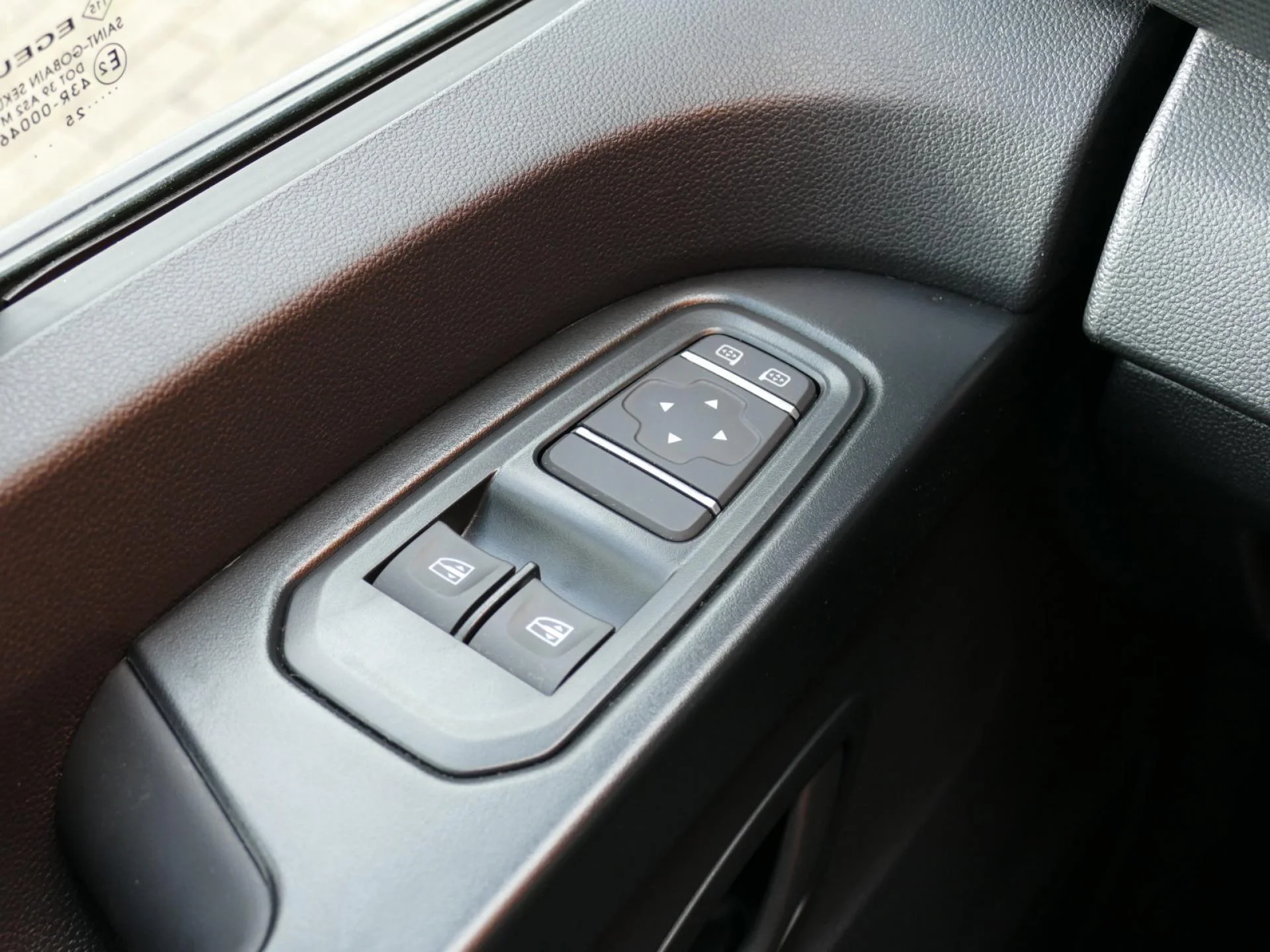 RENAULT TRAFIC - Miniature 23 sur 32 - Cliquer pour voir cette photo