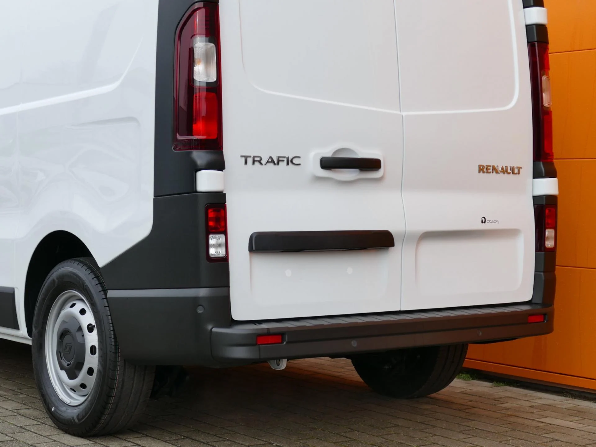 RENAULT TRAFIC - Miniature 28 sur 32 - Cliquer pour voir cette photo