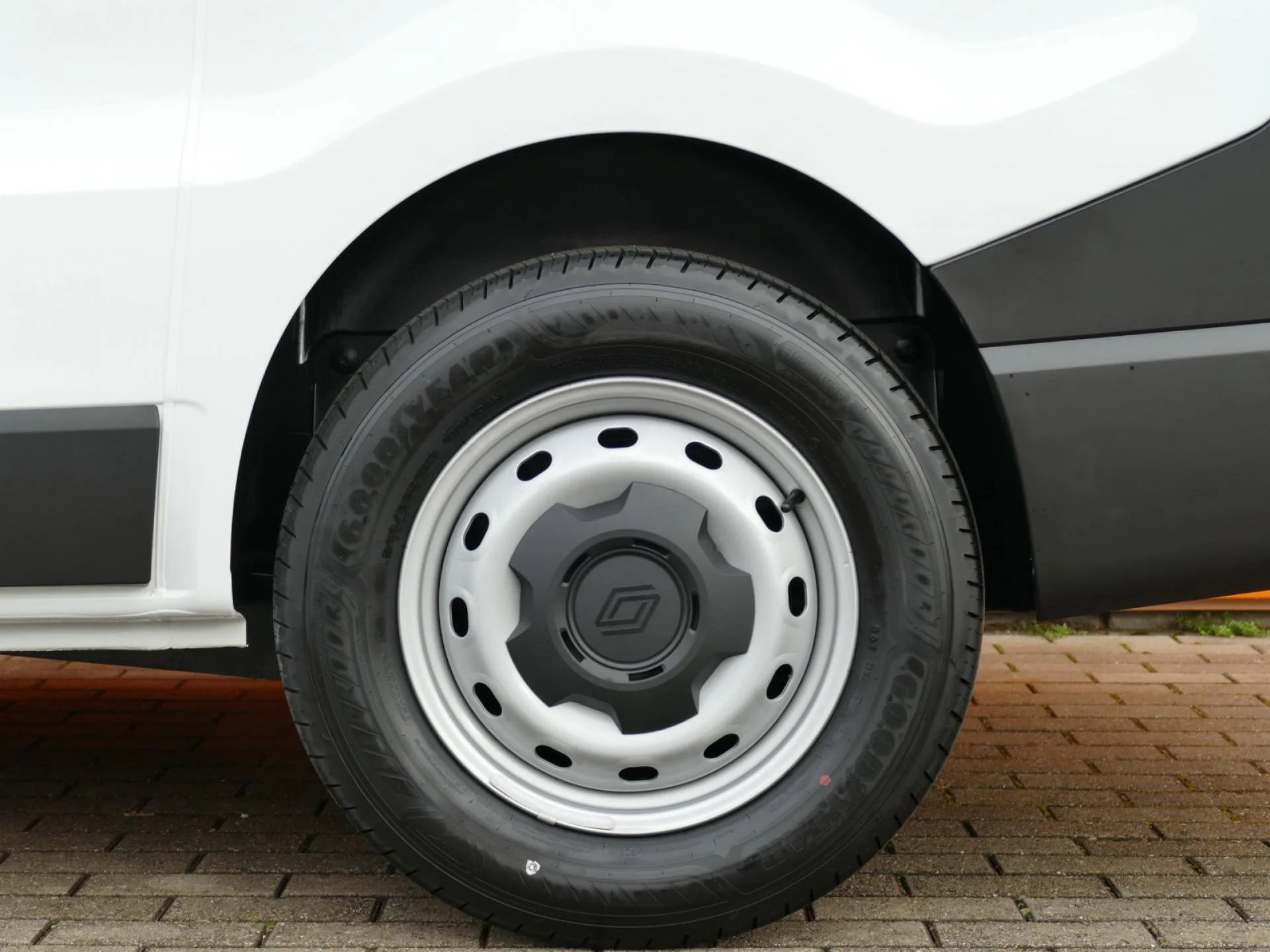 RENAULT TRAFIC - Miniature 32 sur 32 - Cliquer pour voir cette photo