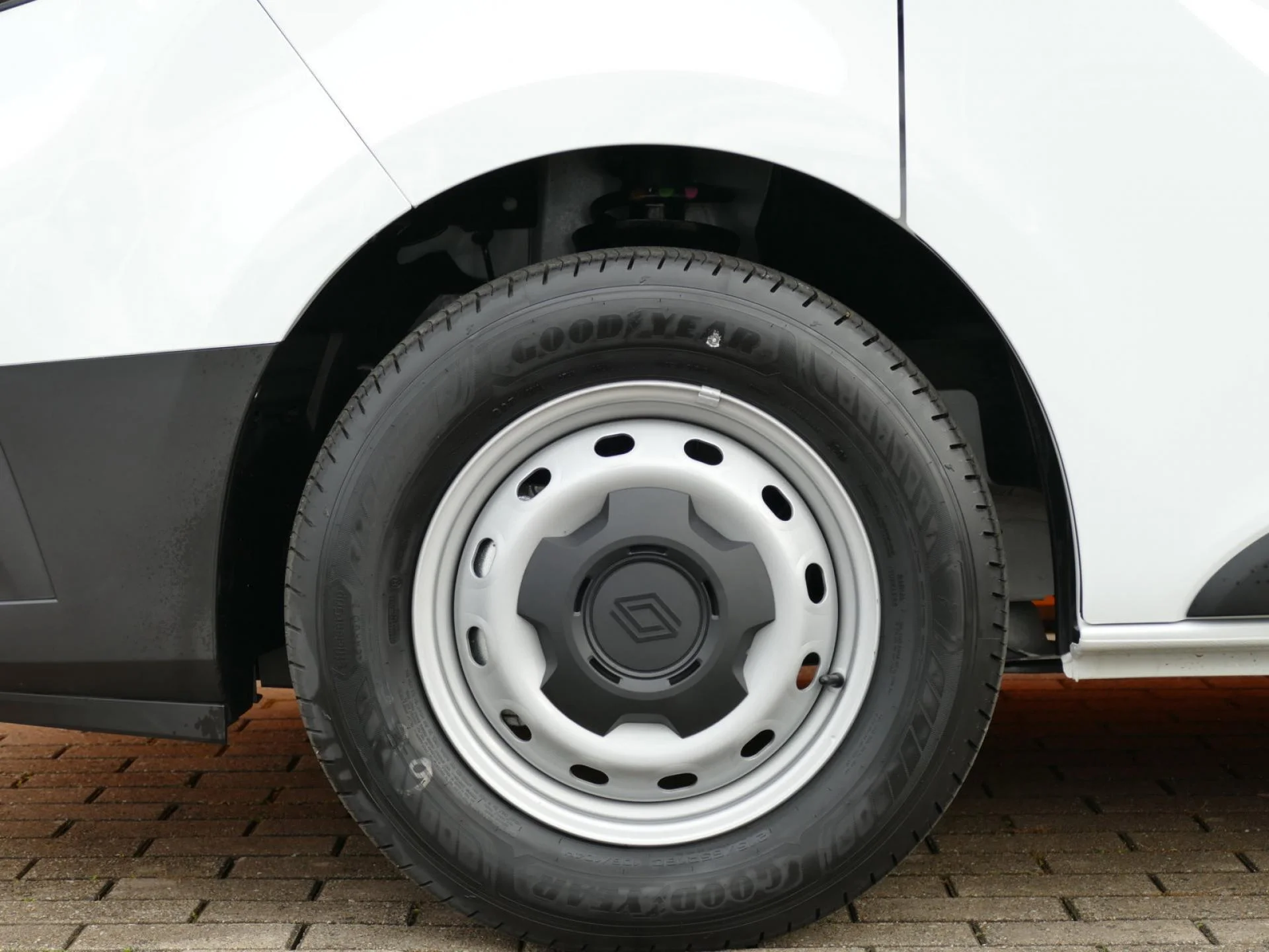 RENAULT TRAFIC - Miniature 30 sur 32 - Cliquer pour voir cette photo