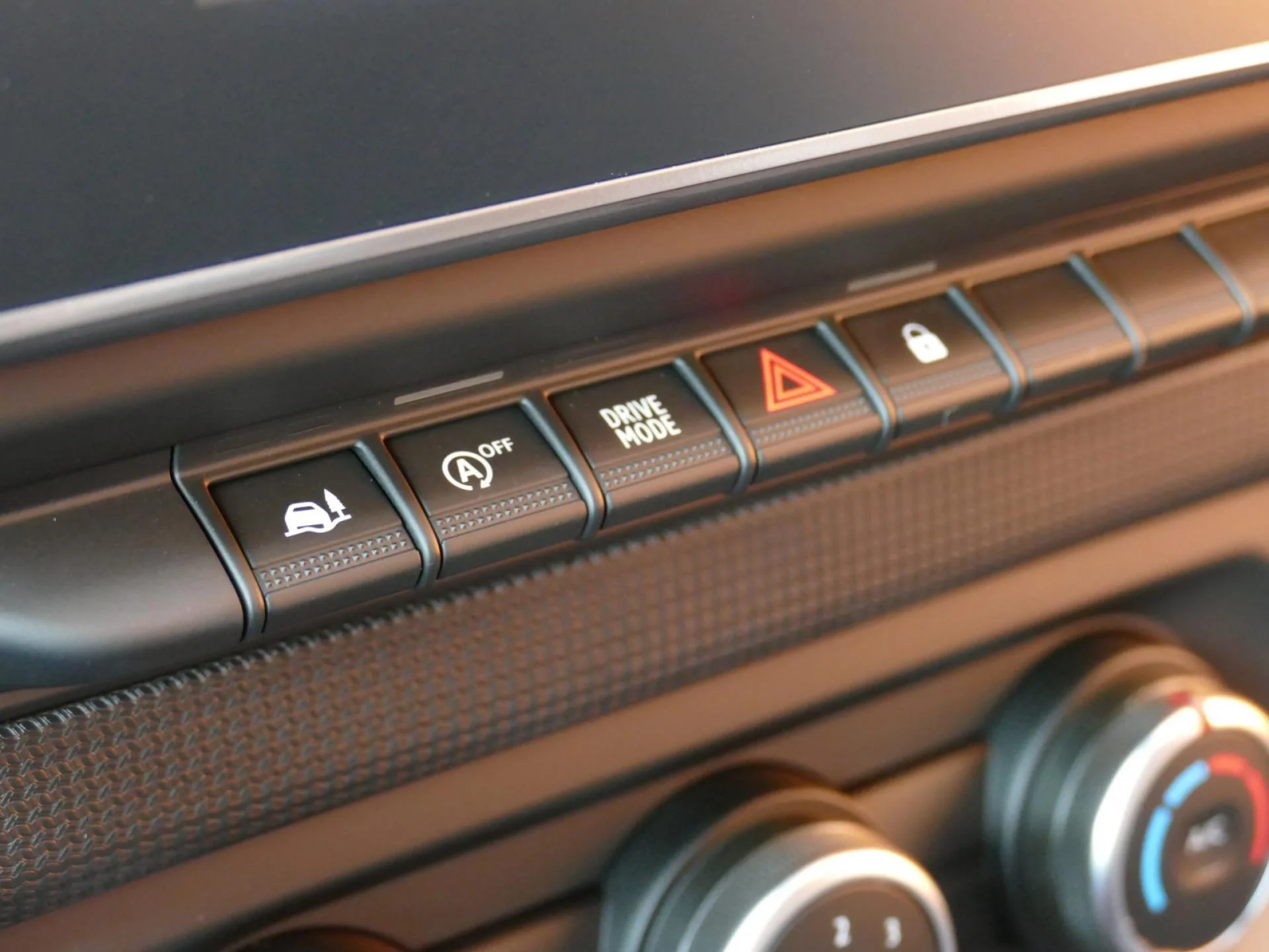 RENAULT TRAFIC - Miniature 15 sur 28 - Cliquer pour voir cette photo