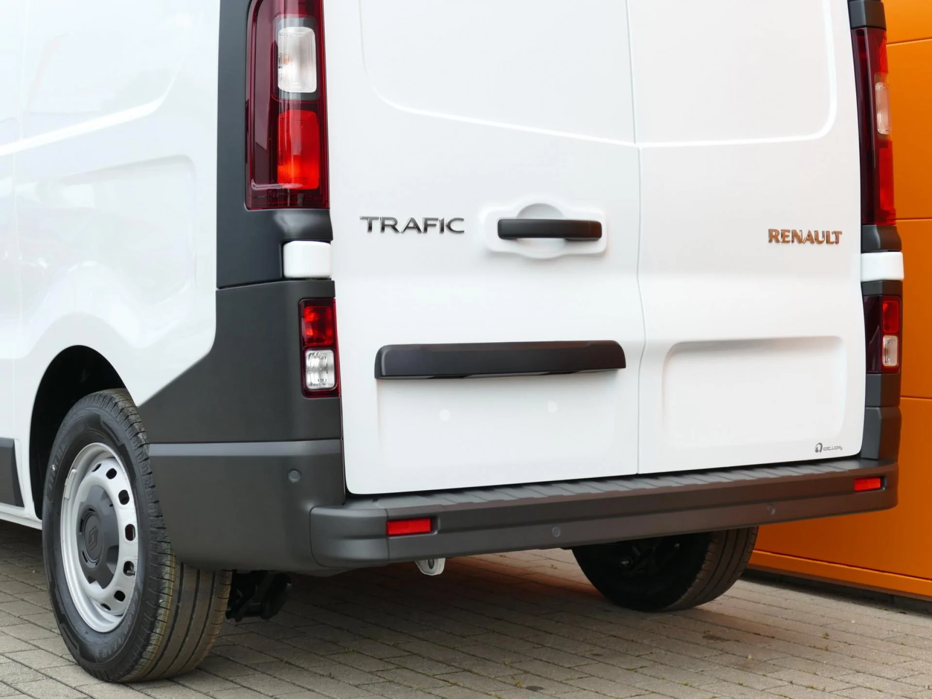 RENAULT TRAFIC - Miniature 24 sur 28 - Cliquer pour voir cette photo