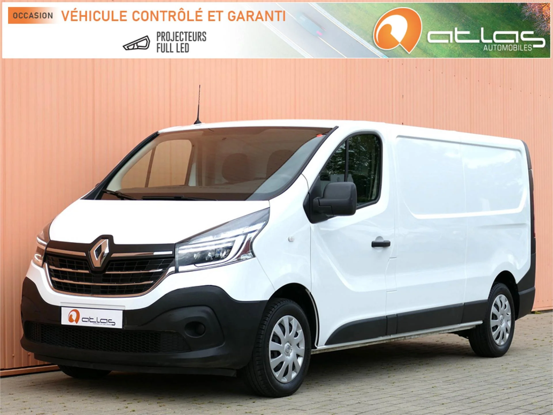 RENAULT TRAFIC - Miniature 2 sur 29 - Cliquer pour voir cette photo