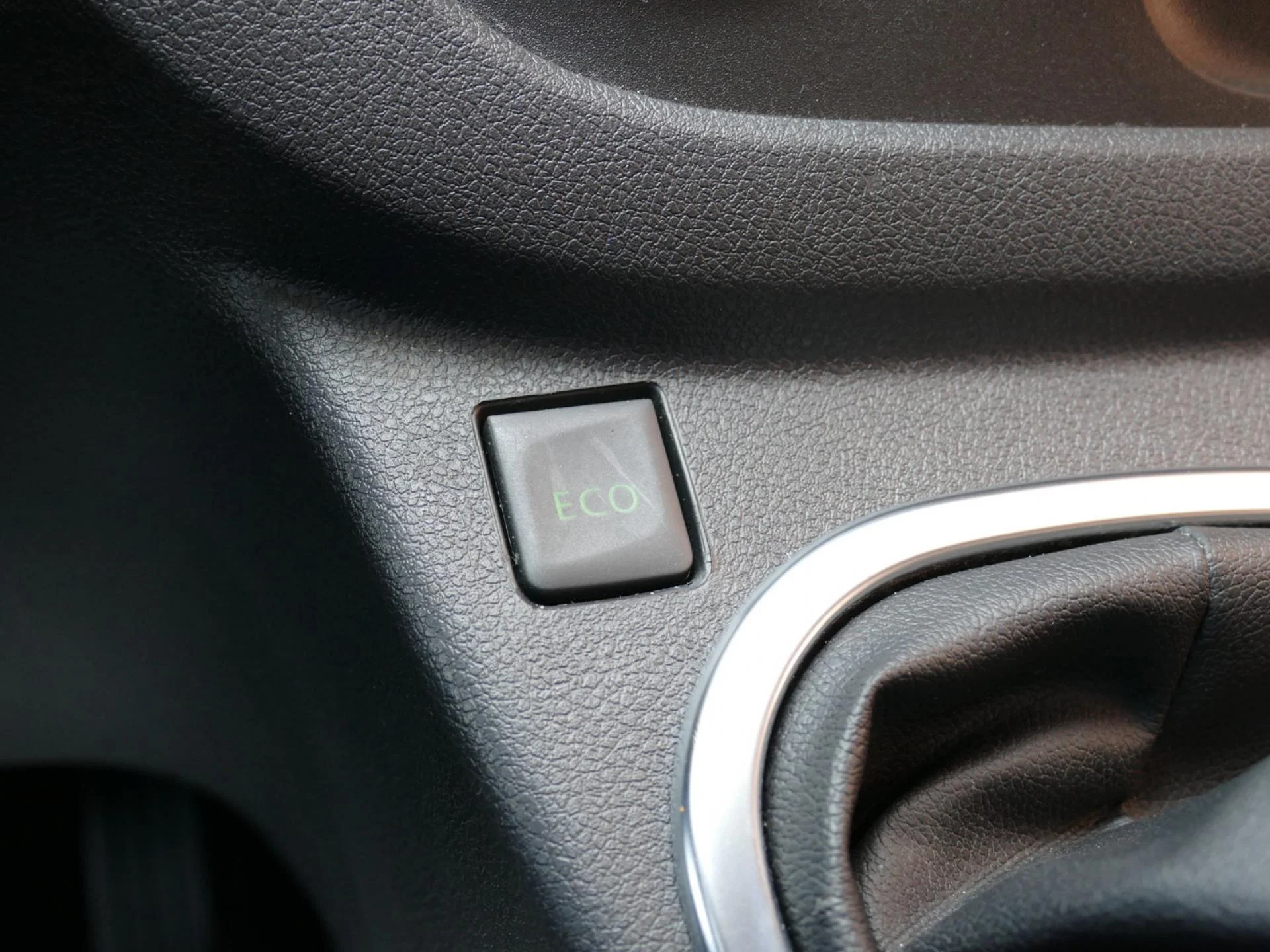 RENAULT TRAFIC - Miniature 16 sur 29 - Cliquer pour voir cette photo