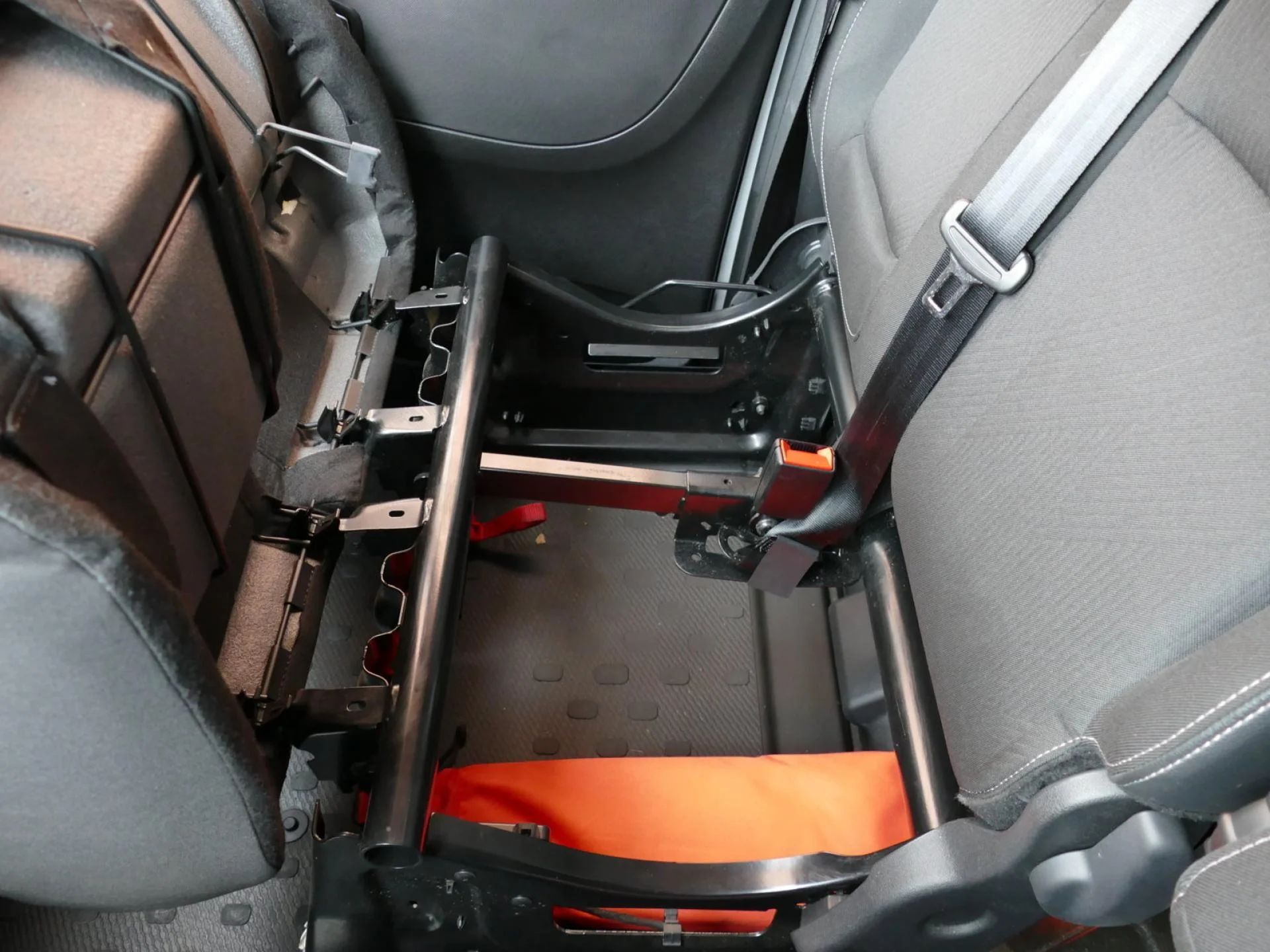 RENAULT TRAFIC - Miniature 17 sur 29 - Cliquer pour voir cette photo