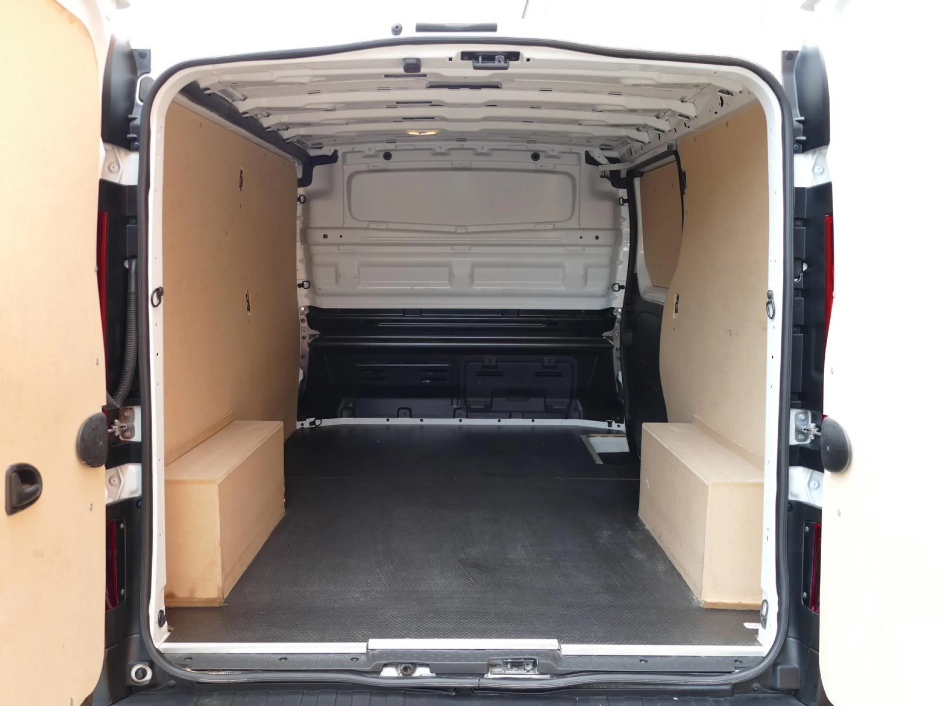 RENAULT TRAFIC - Miniature 7 sur 29 - Cliquer pour voir cette photo