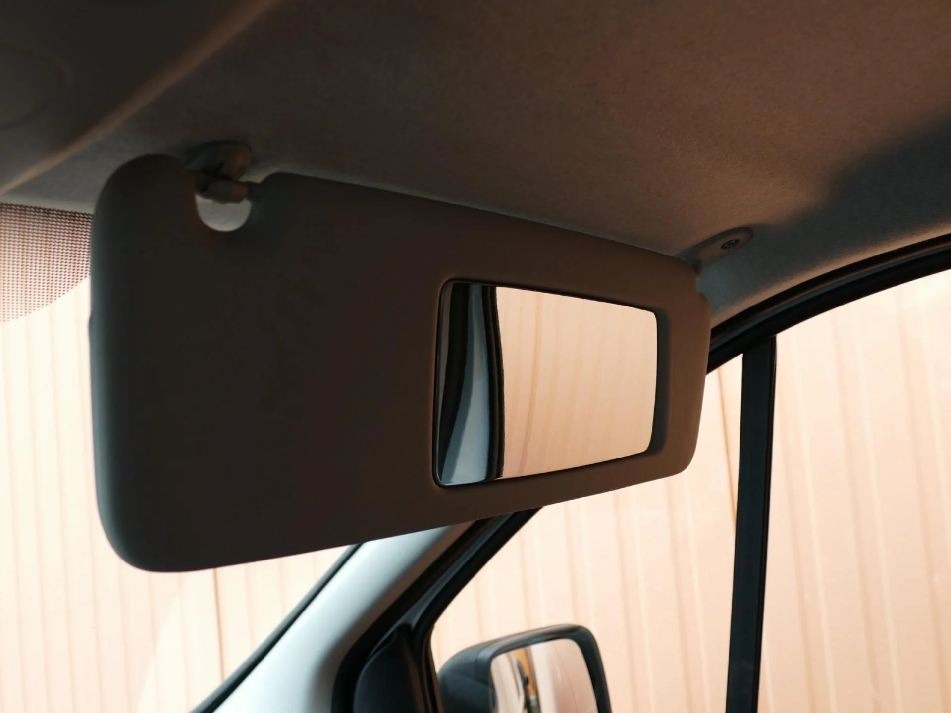 RENAULT TRAFIC - Miniature 13 sur 29 - Cliquer pour voir cette photo