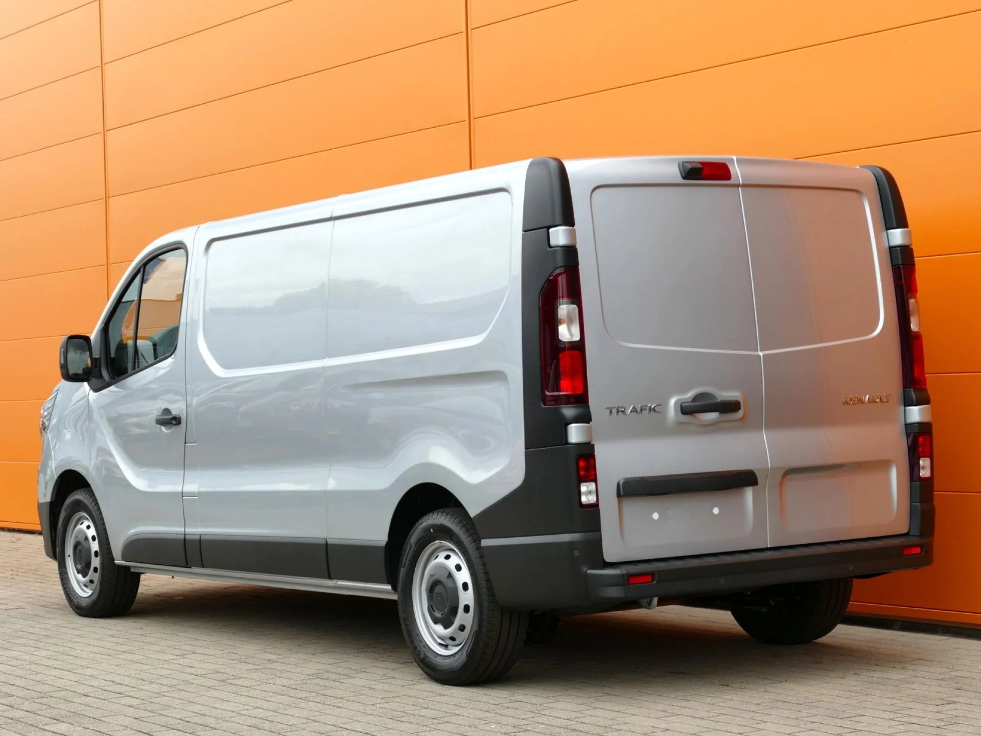 RENAULT TRAFIC - Miniature 4 sur 32 - Cliquer pour voir cette photo