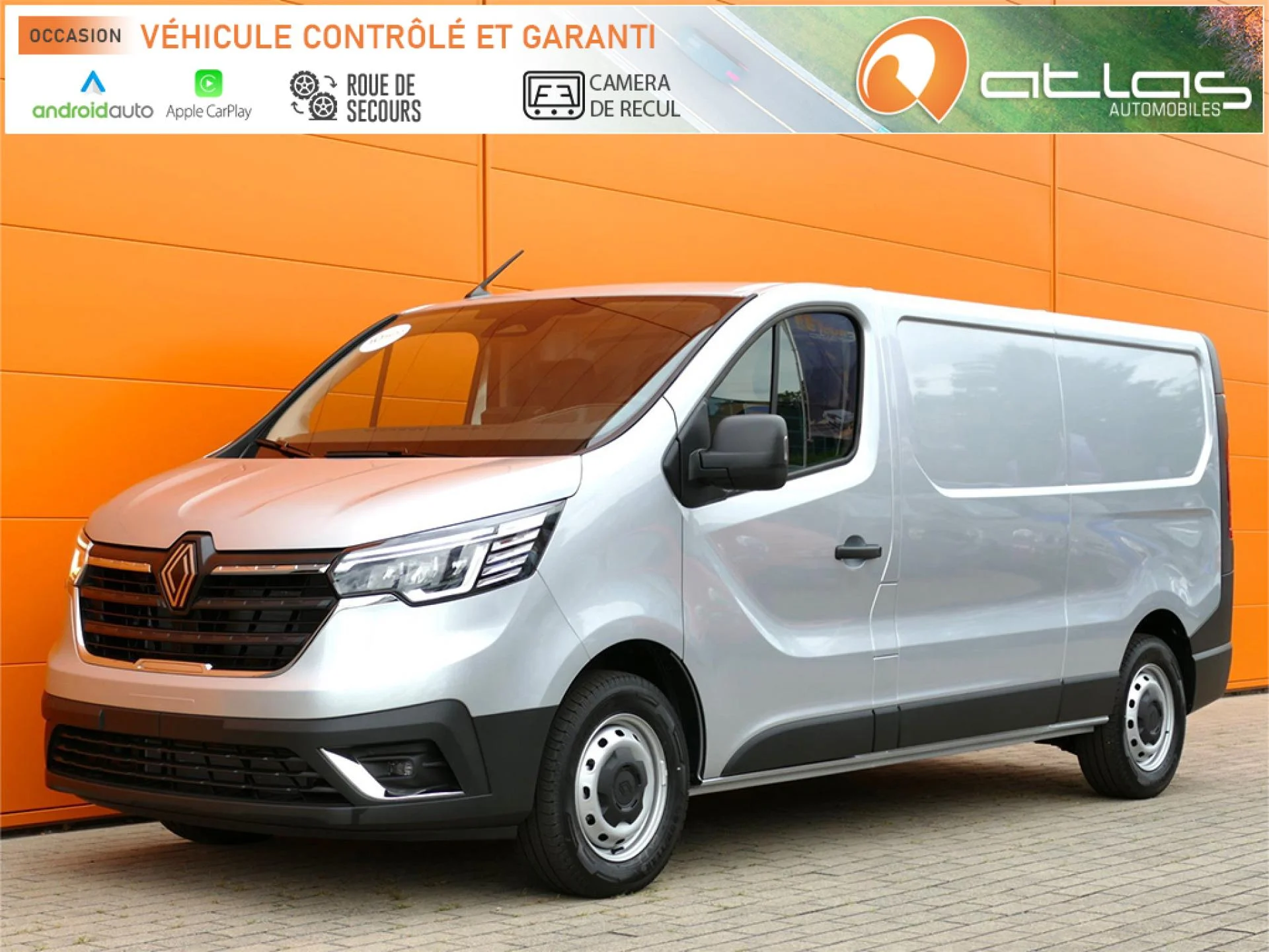 RENAULT TRAFIC - Miniature 2 sur 32 - Cliquer pour voir cette photo