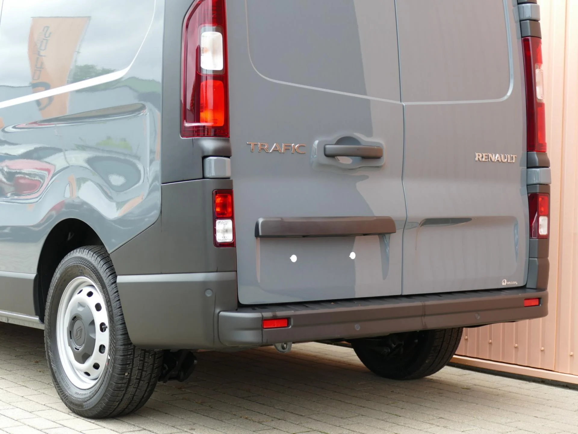 RENAULT TRAFIC - Miniature 16 sur 32 - Cliquer pour voir cette photo