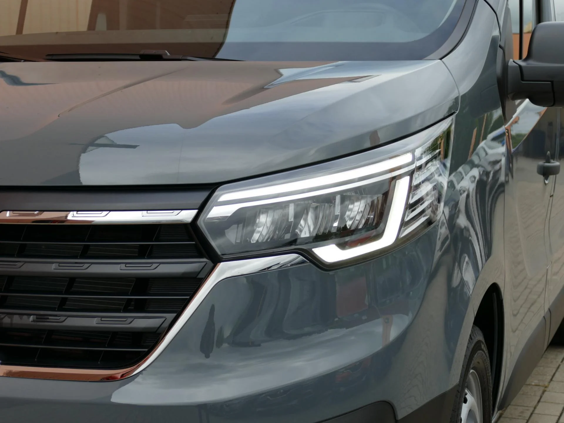 RENAULT TRAFIC - Miniature 21 sur 32 - Cliquer pour voir cette photo