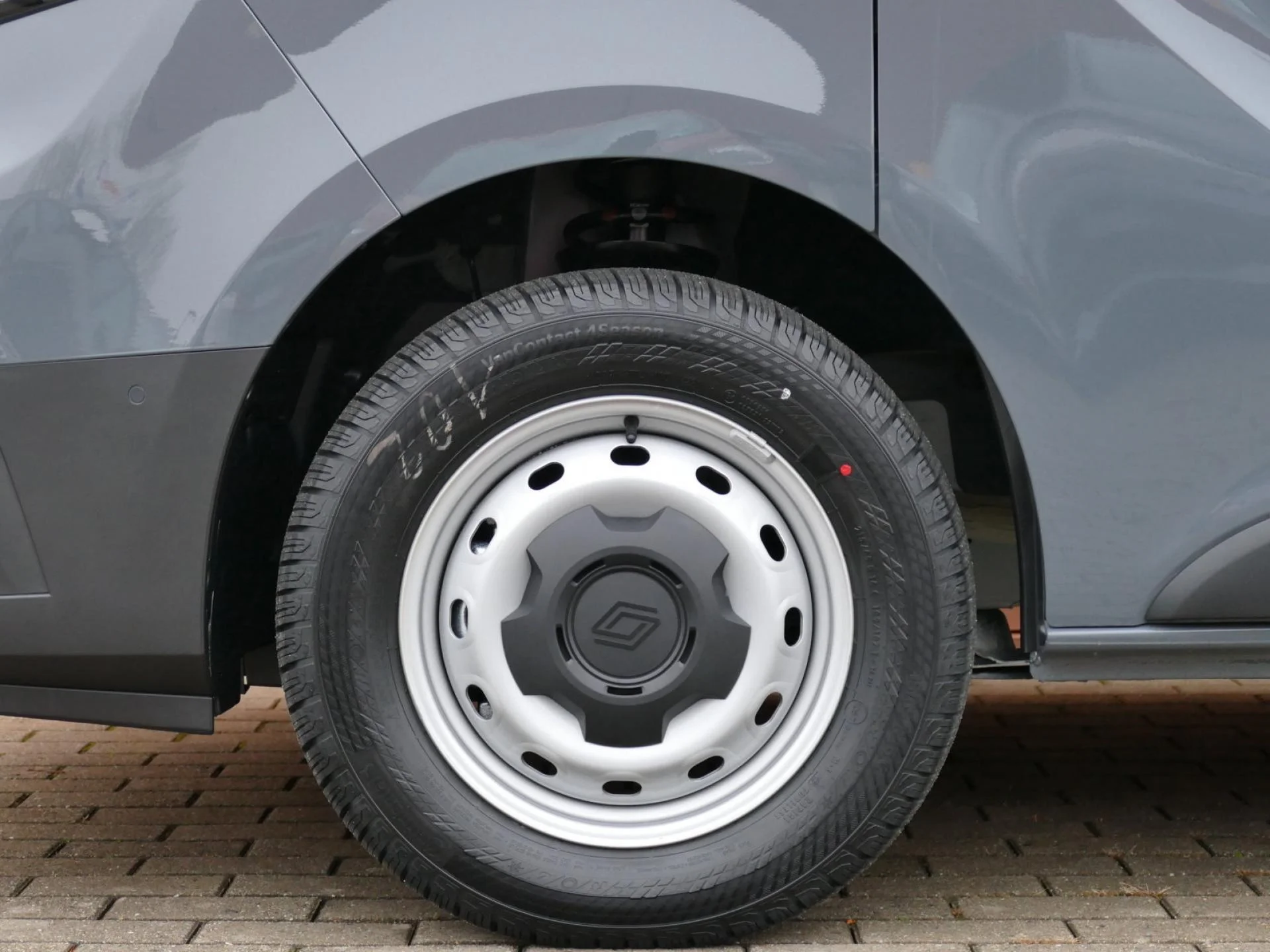 RENAULT TRAFIC - Miniature 23 sur 27 - Cliquer pour voir cette photo