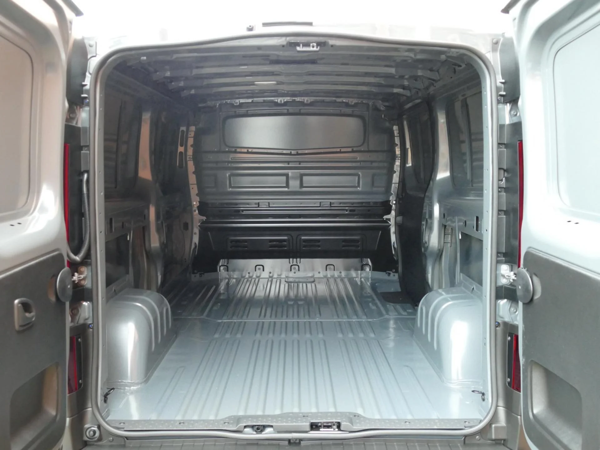 RENAULT TRAFIC - Miniature 7 sur 27 - Cliquer pour voir cette photo