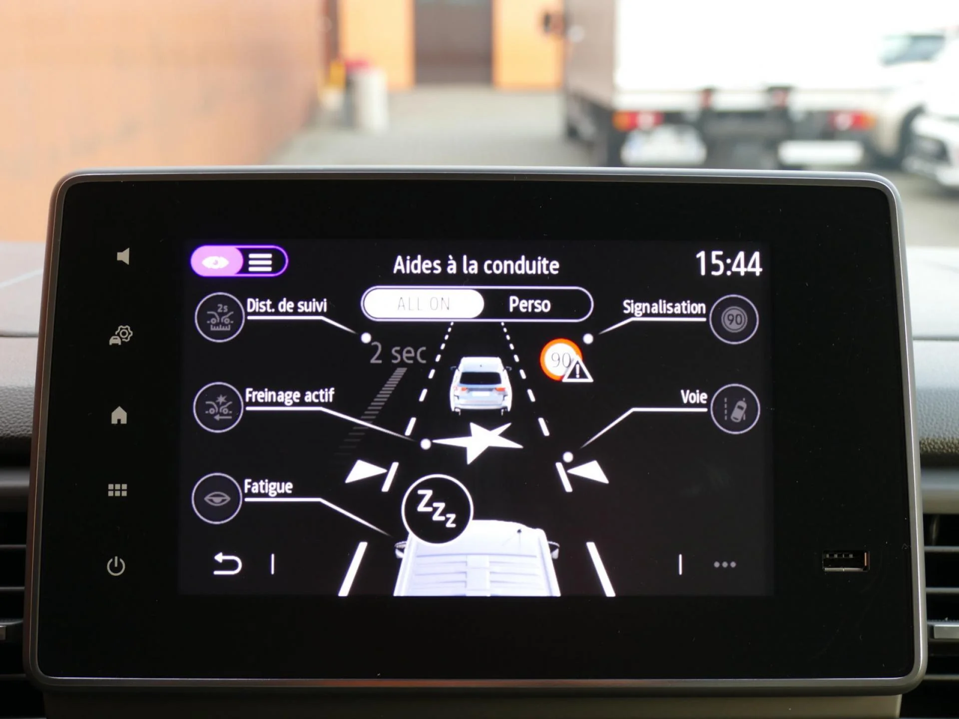 RENAULT TRAFIC - Miniature 11 sur 25 - Cliquer pour voir cette photo