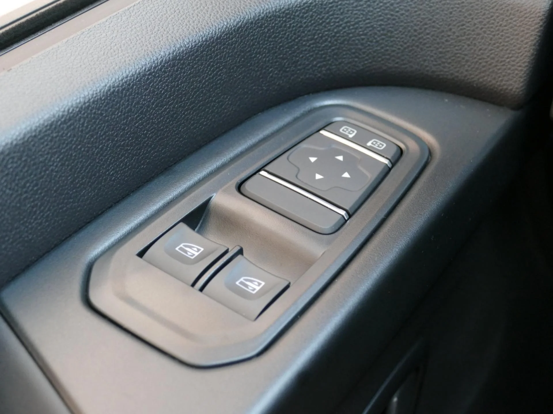 RENAULT TRAFIC - Miniature 17 sur 25 - Cliquer pour voir cette photo