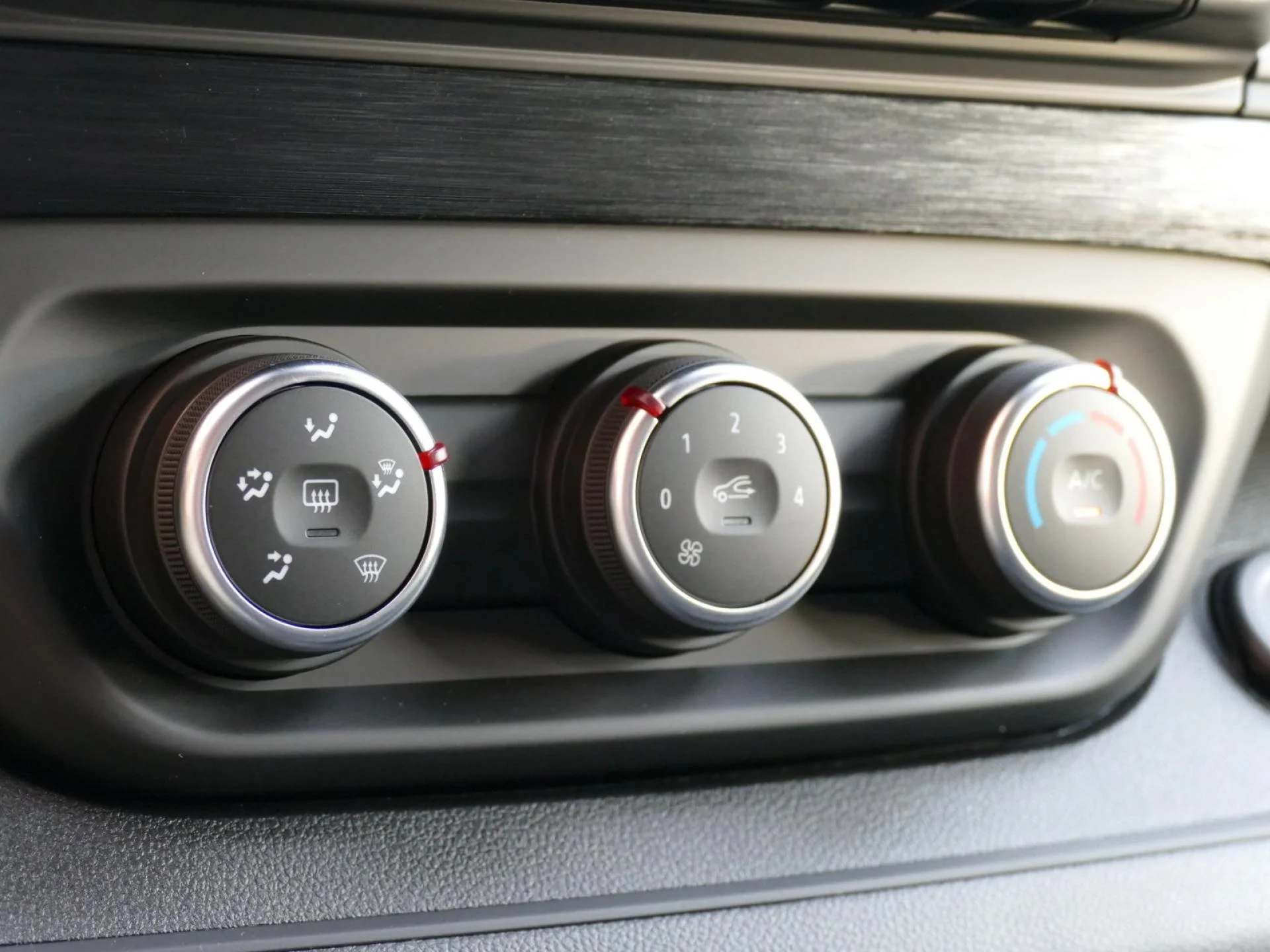 RENAULT TRAFIC - Miniature 14 sur 25 - Cliquer pour voir cette photo