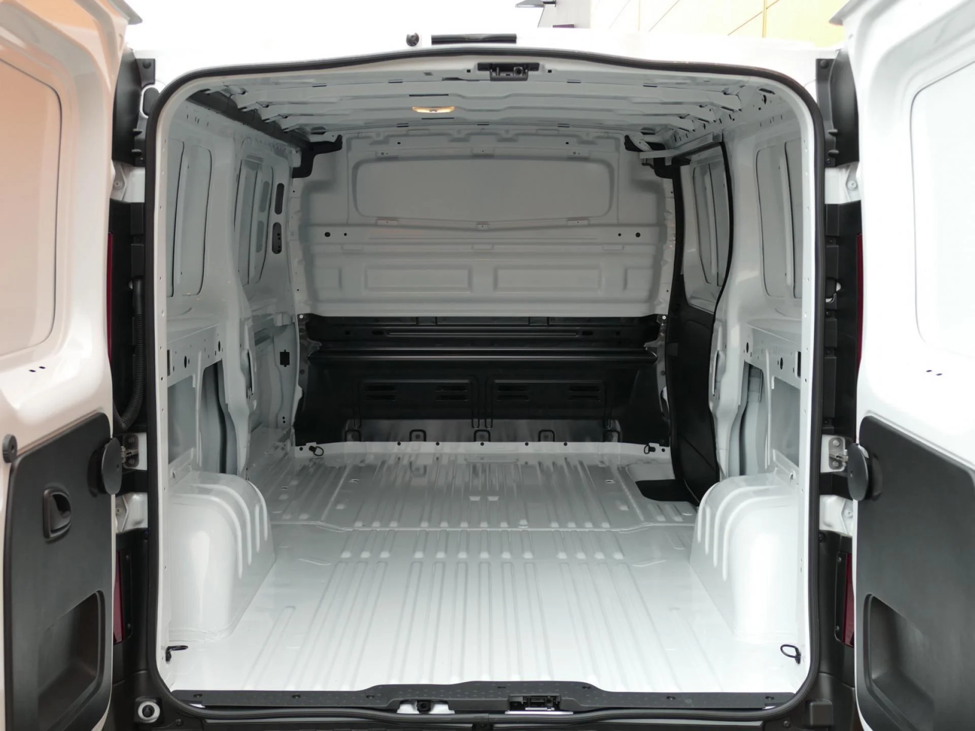 RENAULT TRAFIC - Miniature 8 sur 29 - Cliquer pour voir cette photo
