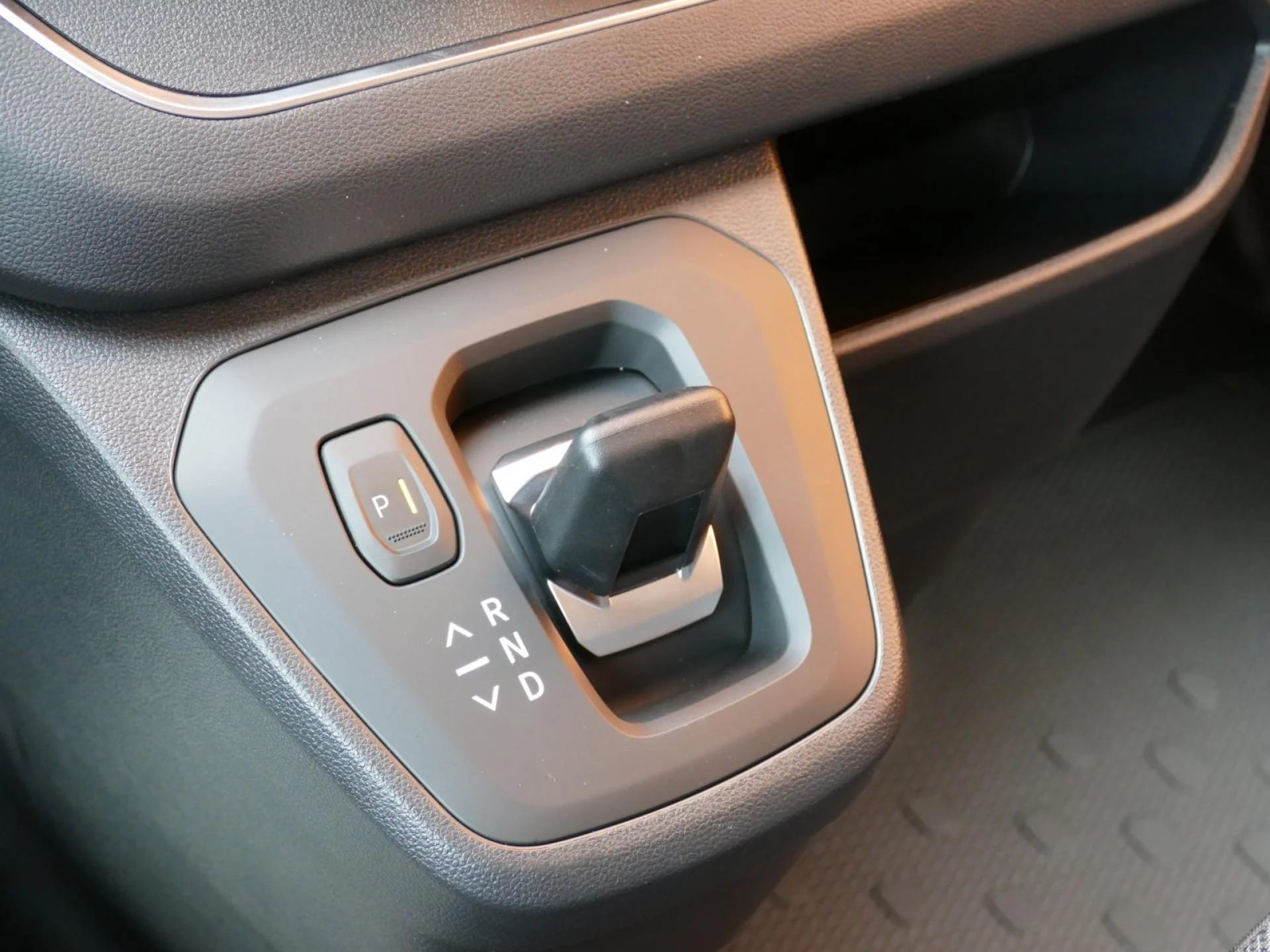 RENAULT TRAFIC - Miniature 17 sur 32 - Cliquer pour voir cette photo