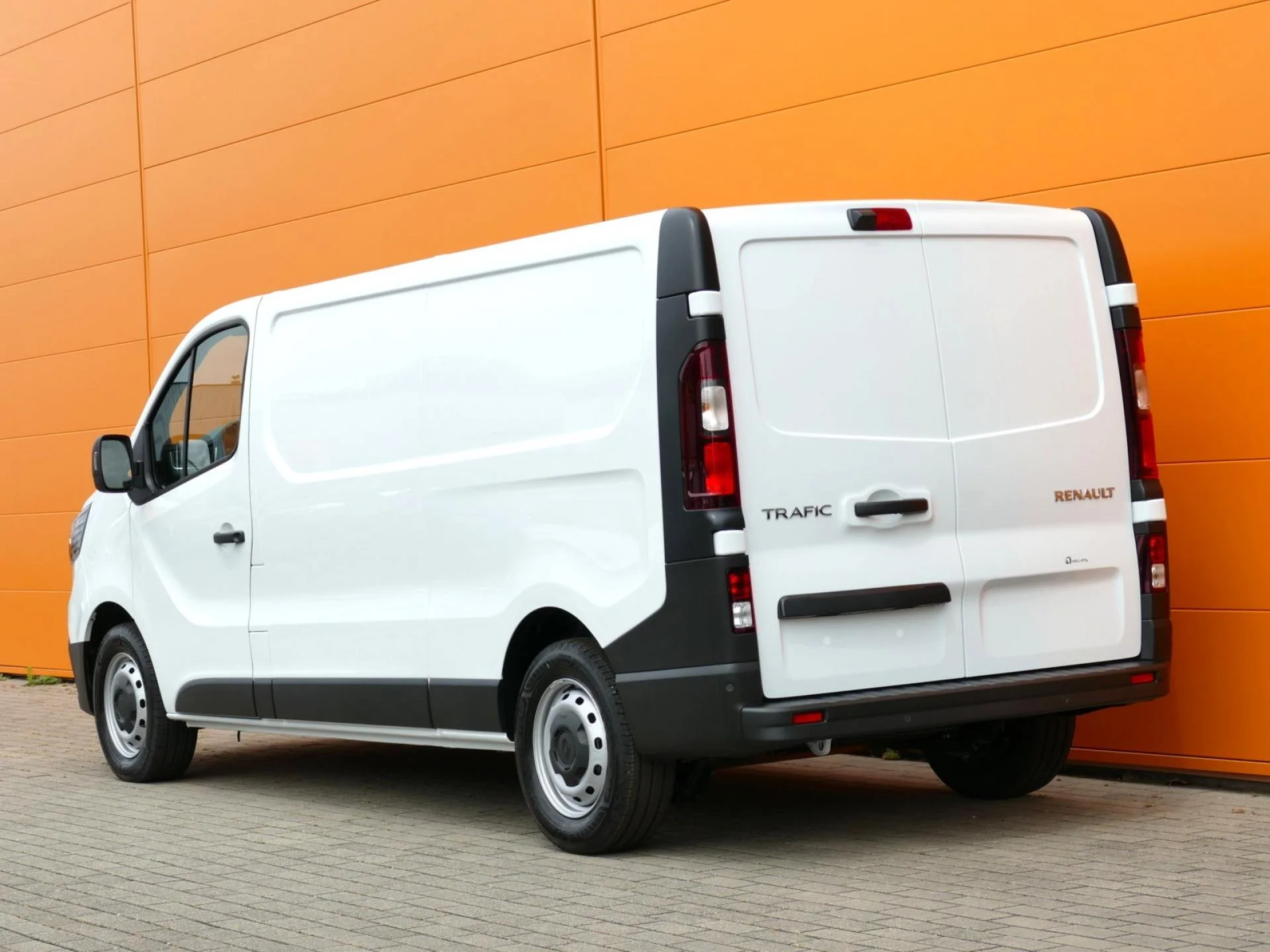 RENAULT TRAFIC - Miniature 4 sur 32 - Cliquer pour voir cette photo