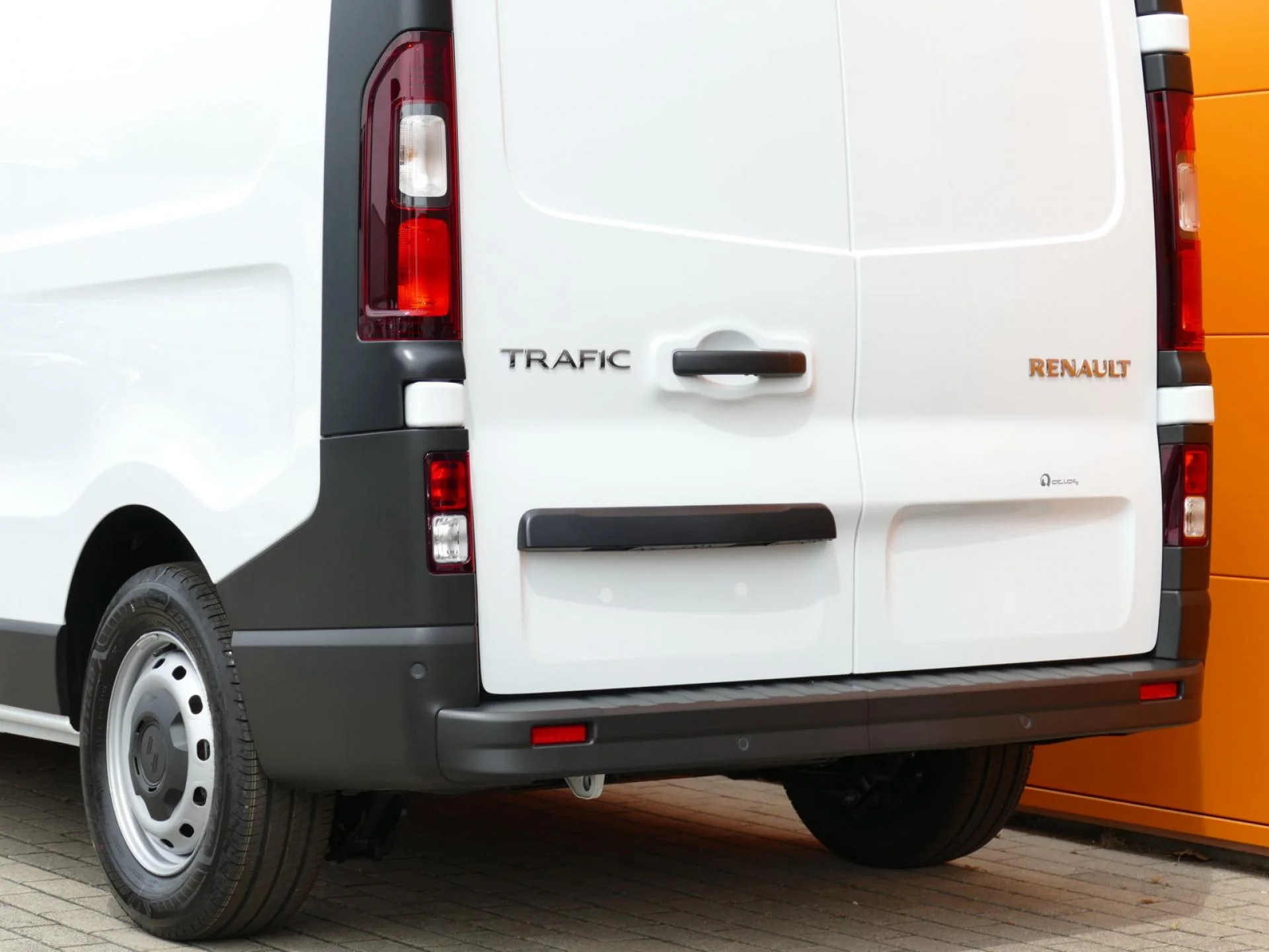 RENAULT TRAFIC - Miniature 29 sur 32 - Cliquer pour voir cette photo