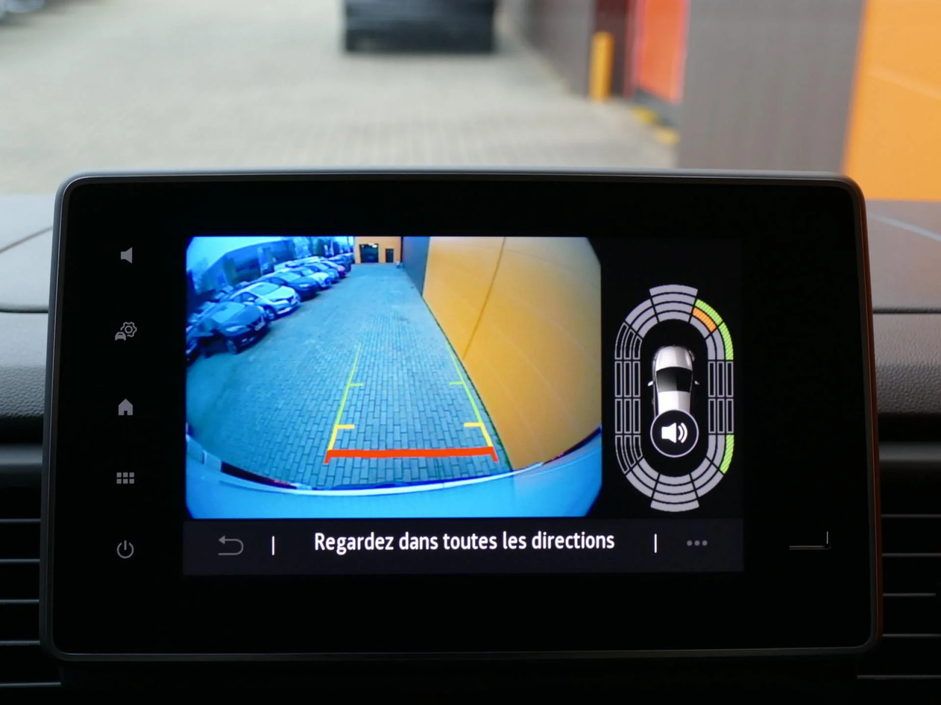 RENAULT TRAFIC - Miniature 9 sur 33 - Cliquer pour voir cette photo